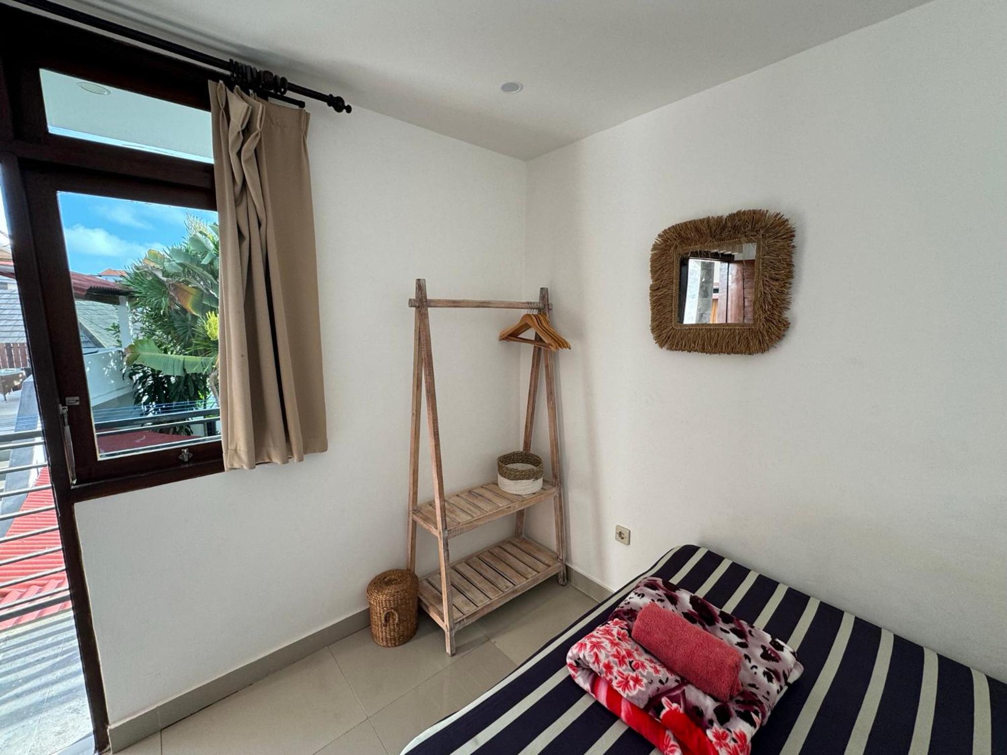 Standard Double Room with Shared Bathroom photo 3