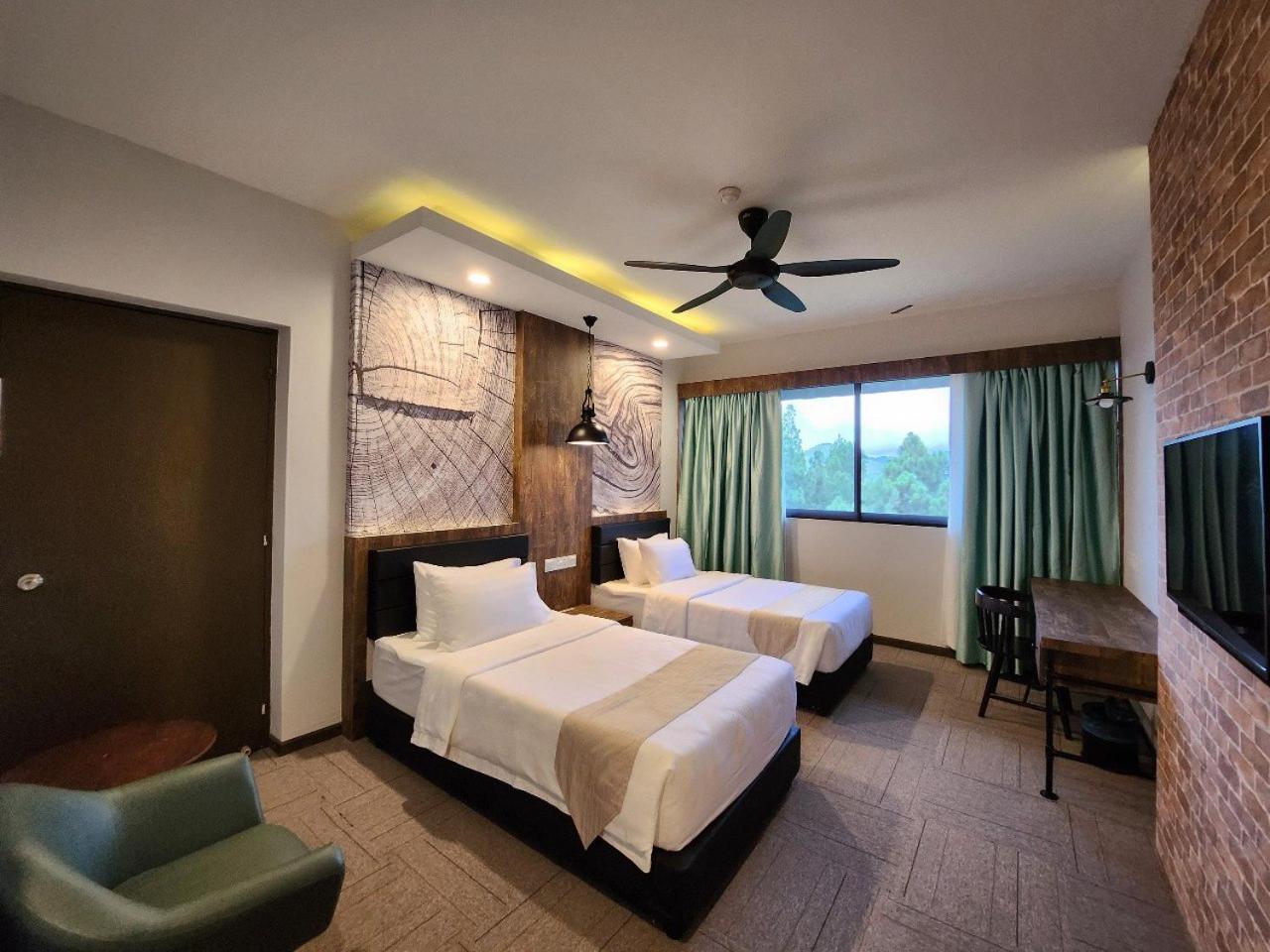 Superior Double or Twin Room - Photo 3