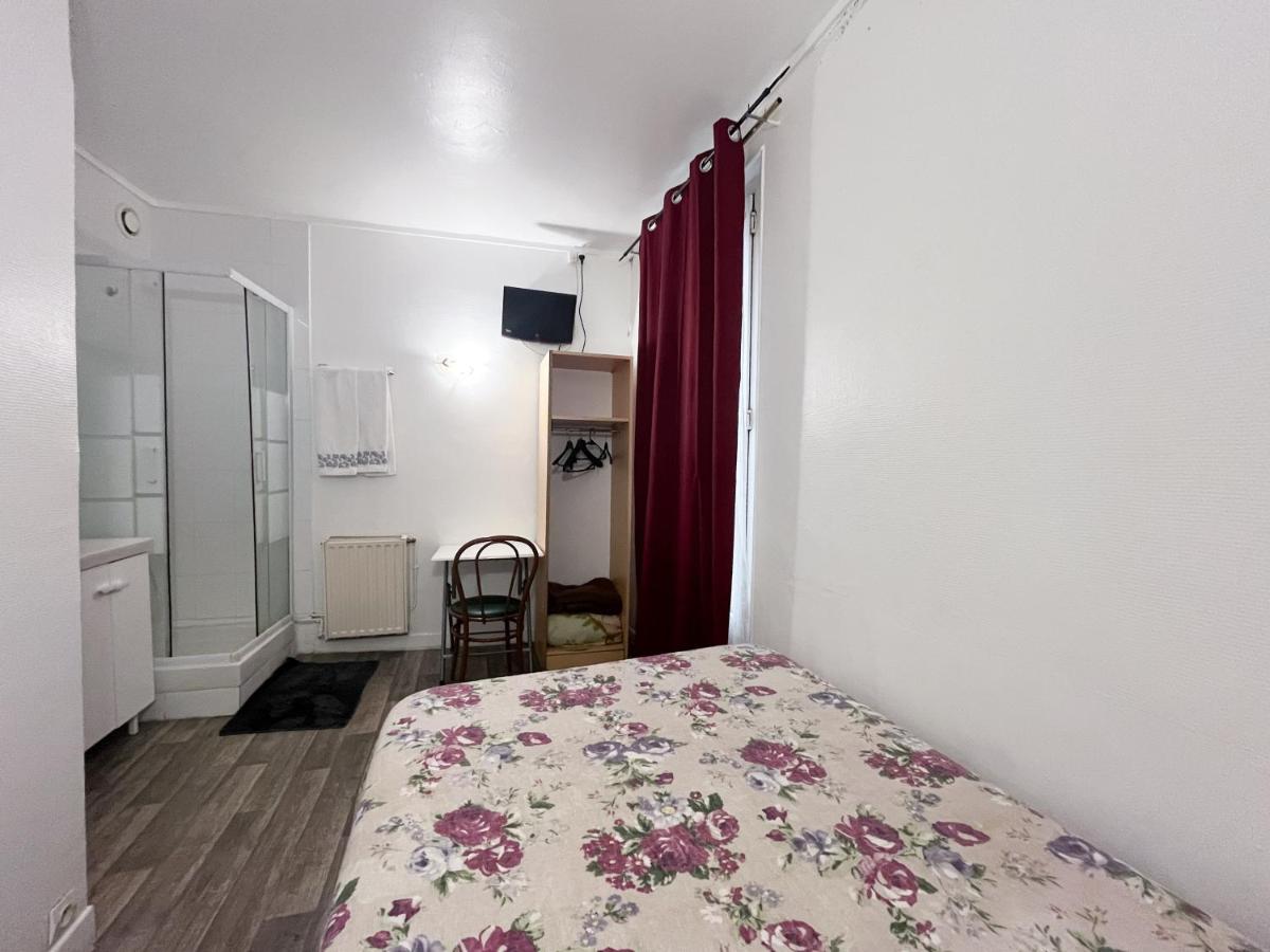 Single Room with Shared Toilet photo 2