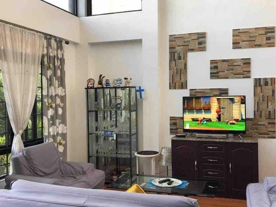 Four-Bedroom House photo 1