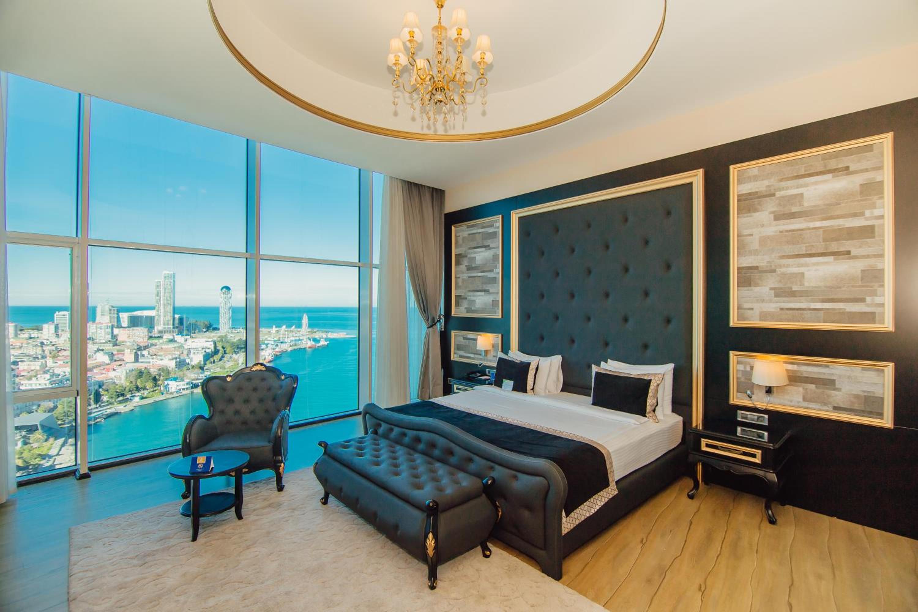 Junior Suite with Sea View photo 1