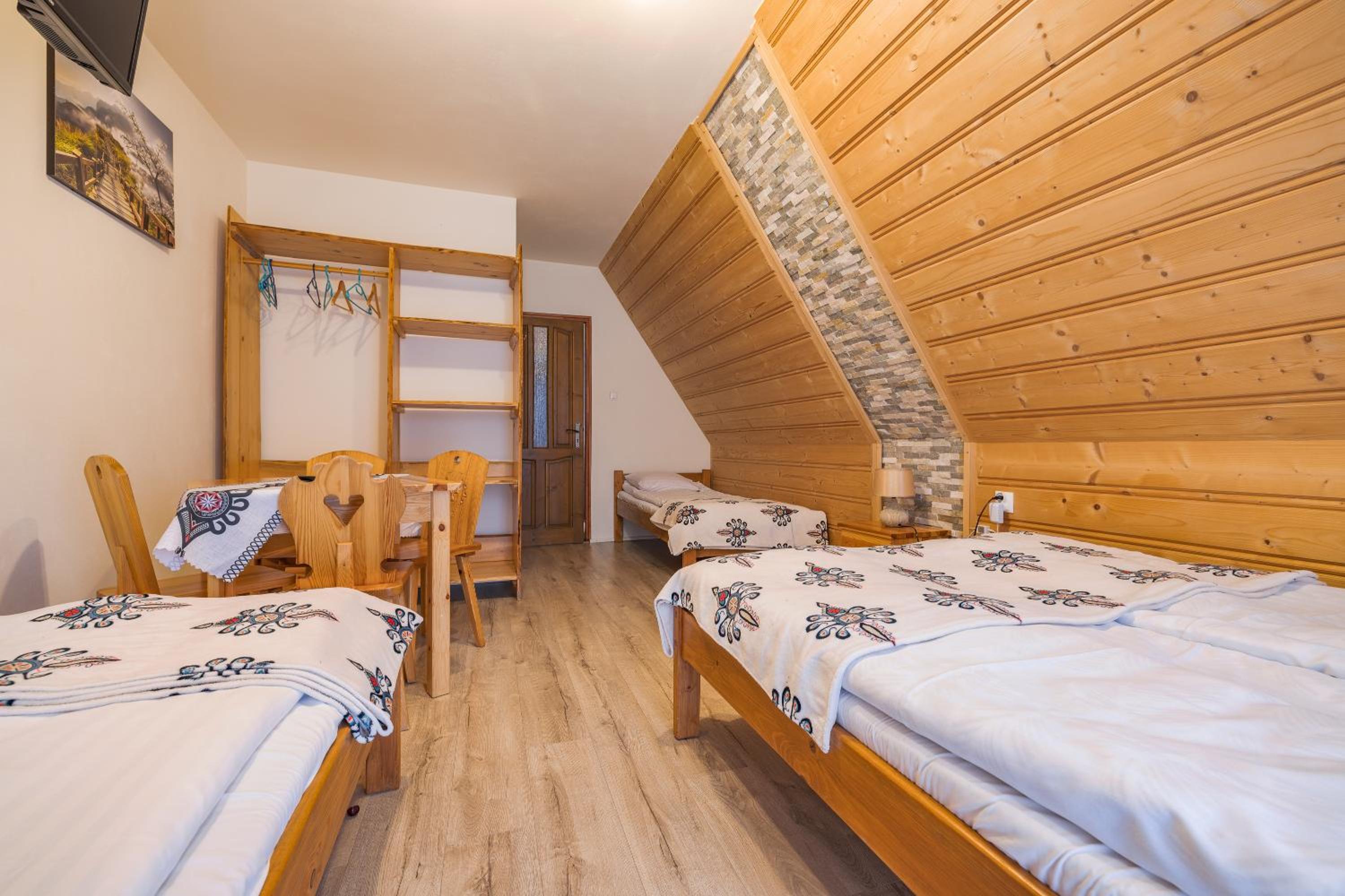 Triple Room with Bathroom photo 3