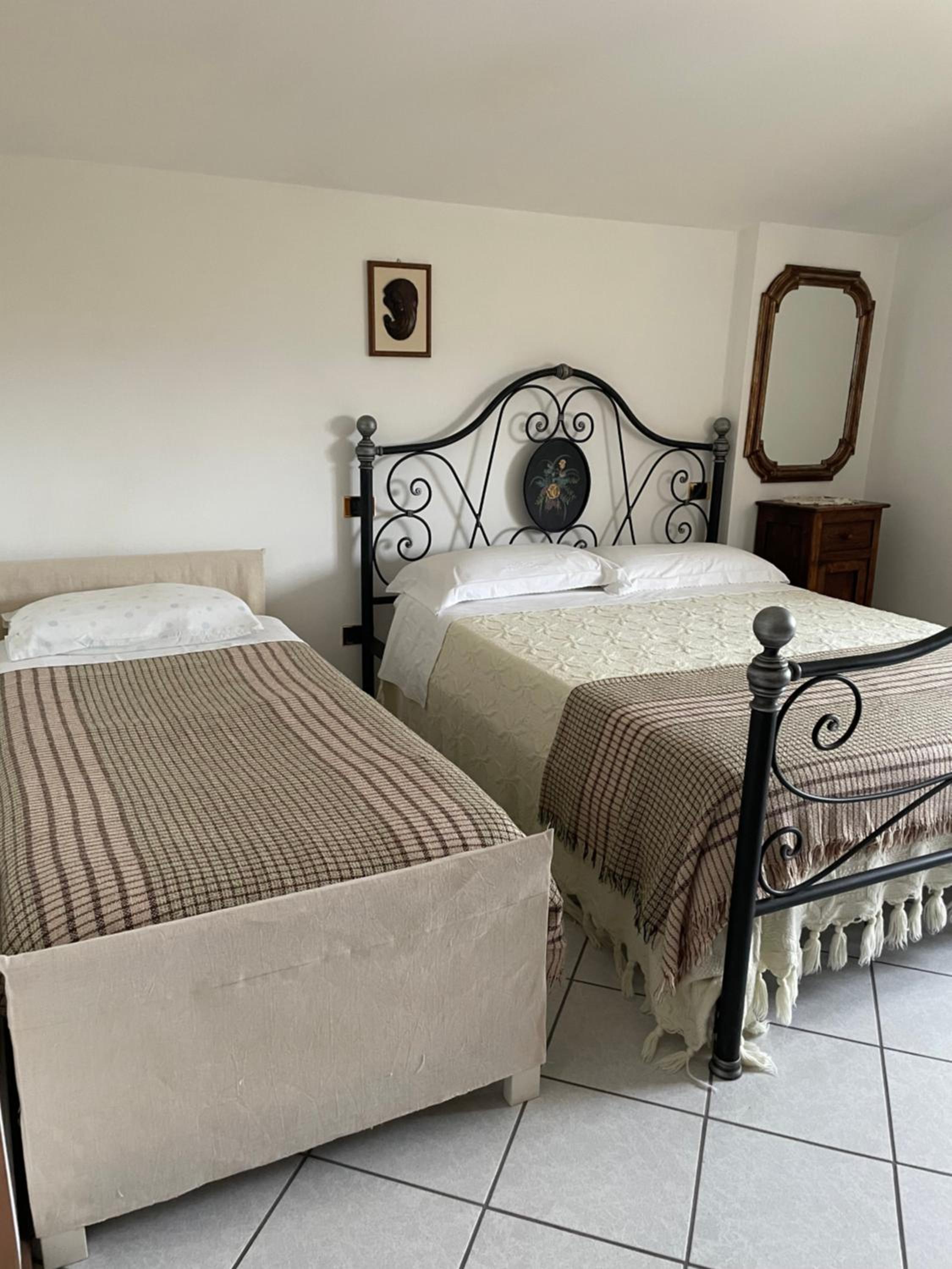 Double Room with Extra Bed photo 1