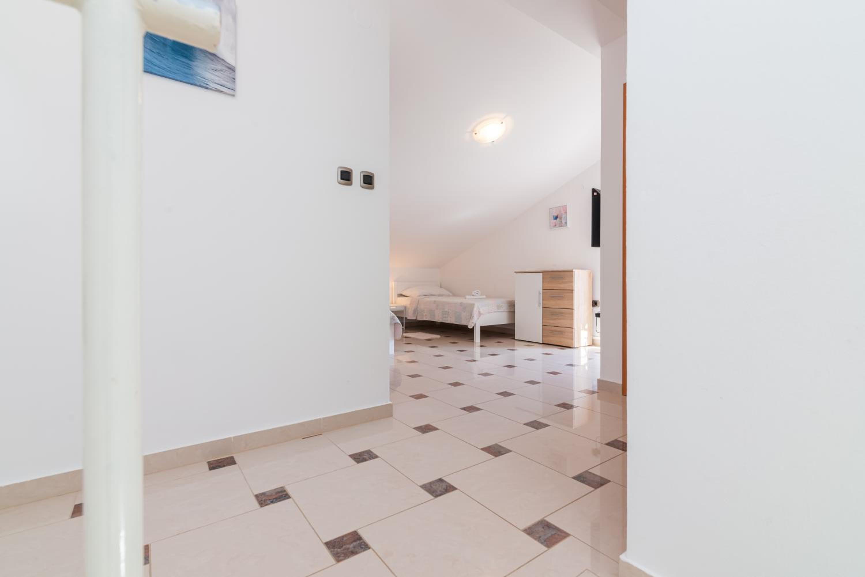 Apartment - Split Level