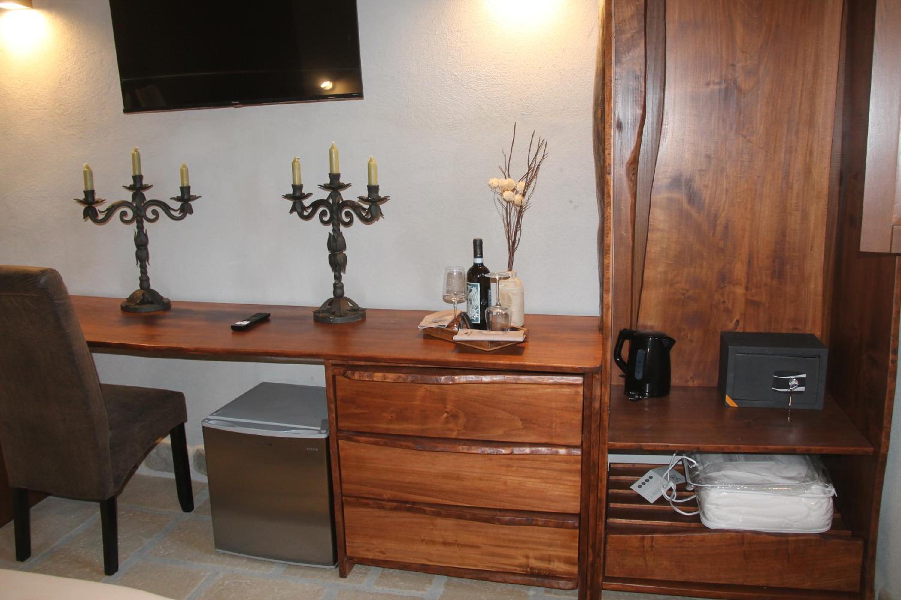 King Room with Spa Bath - Photo 5