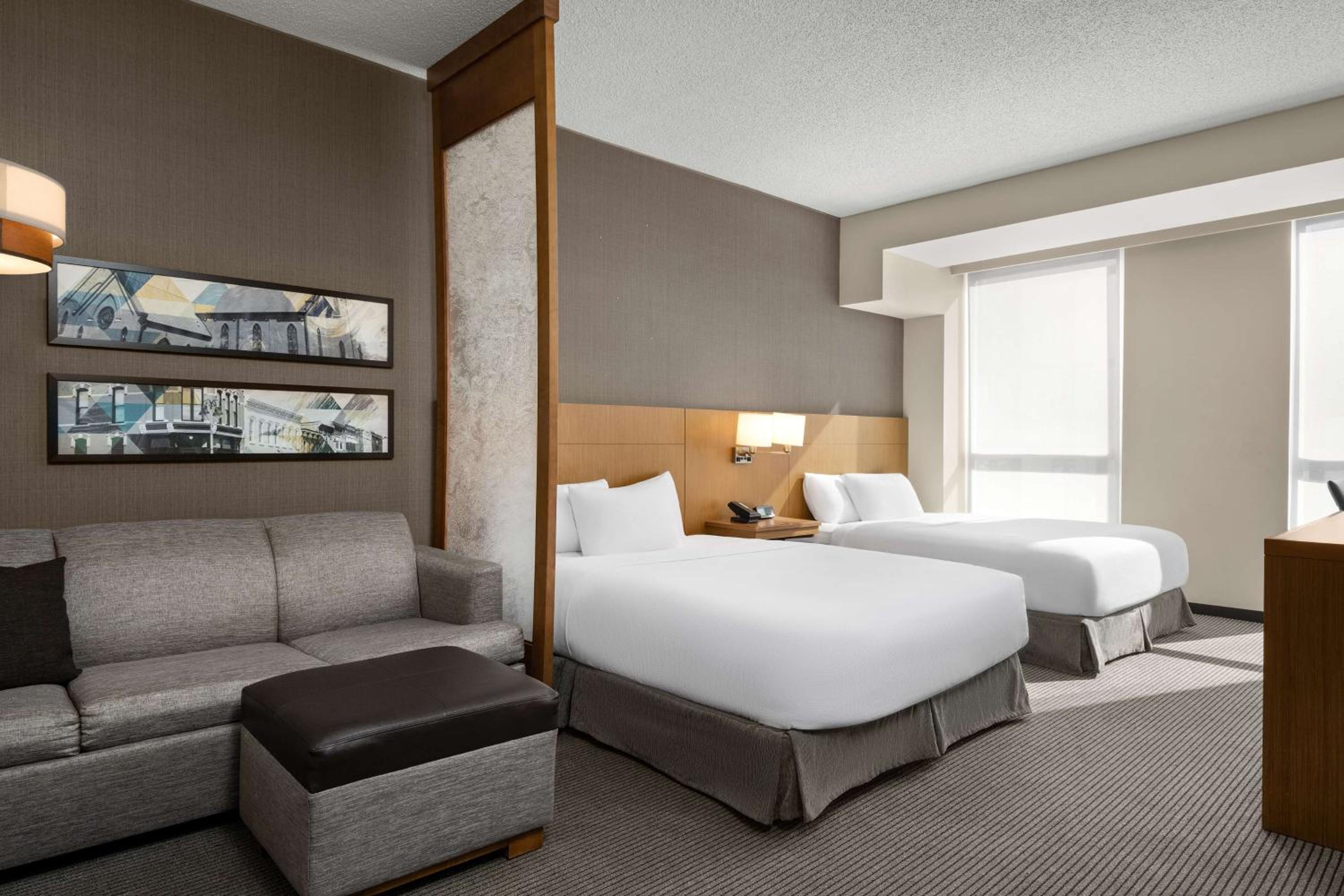 Double Queen Room with Accessible Tub and Sofa Bed photo 1
