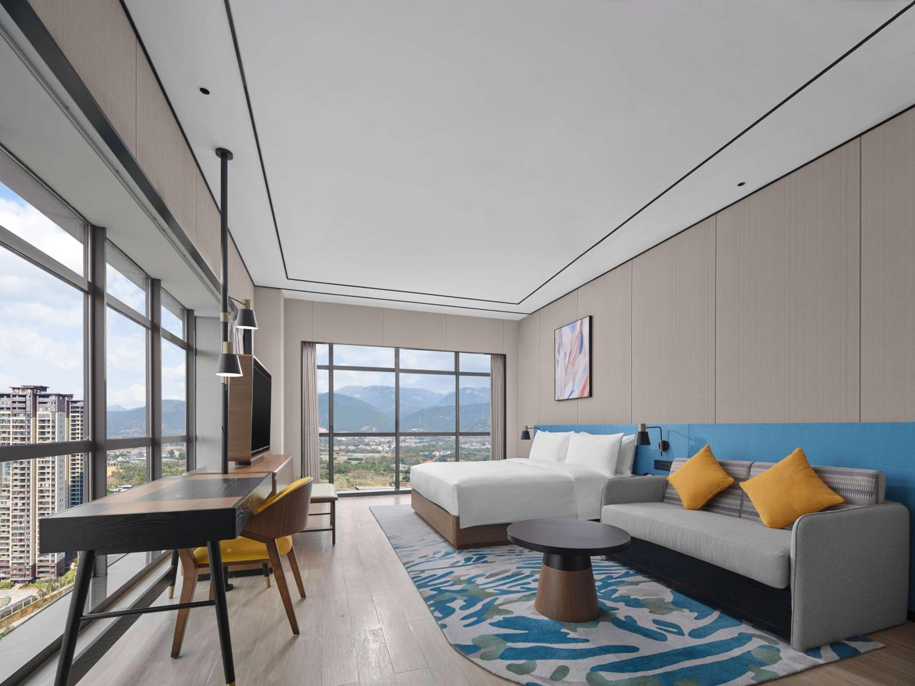 King Room with Sofa Bed photo 1