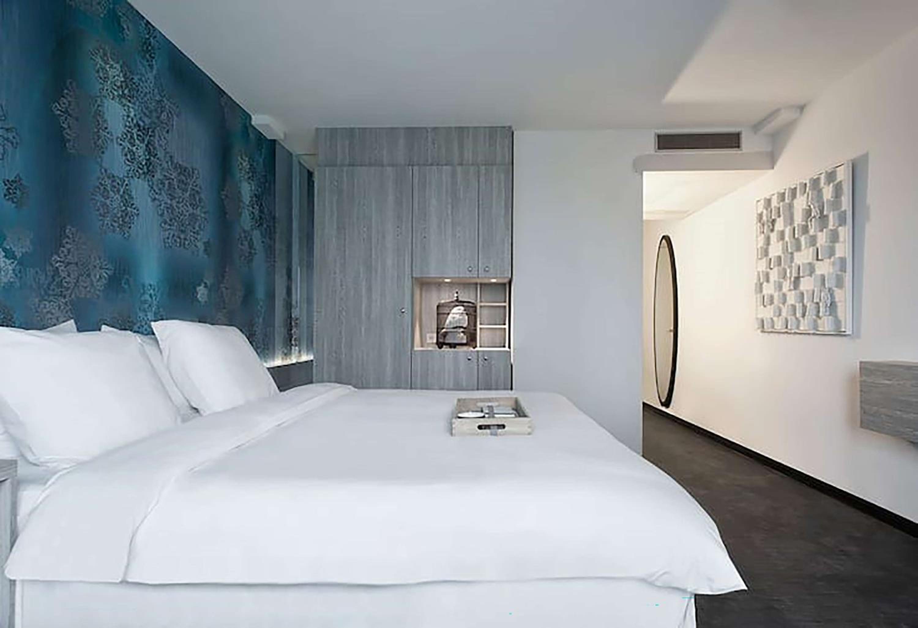 Superior Spa King Room with Harbor View