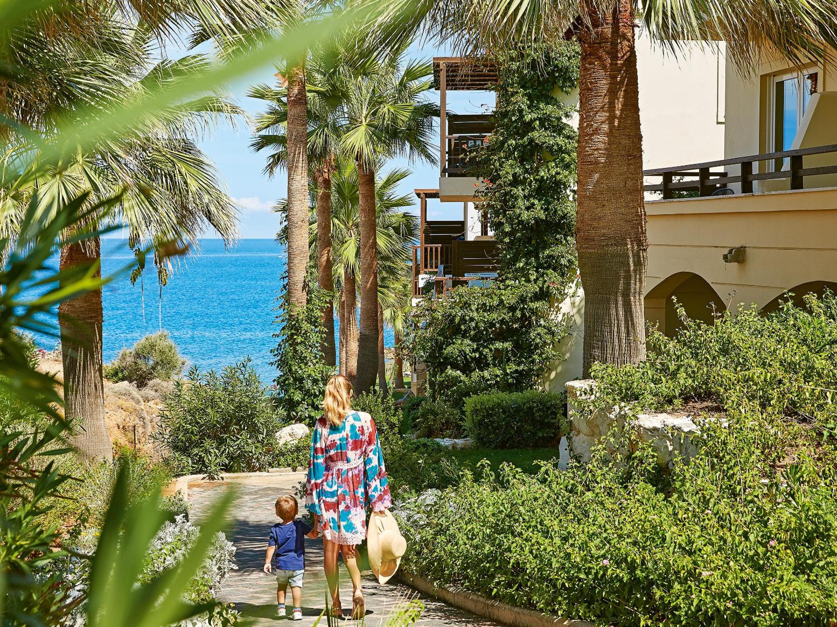 Casa Marina Family Suite, Pool \ Garden View - Photo 6