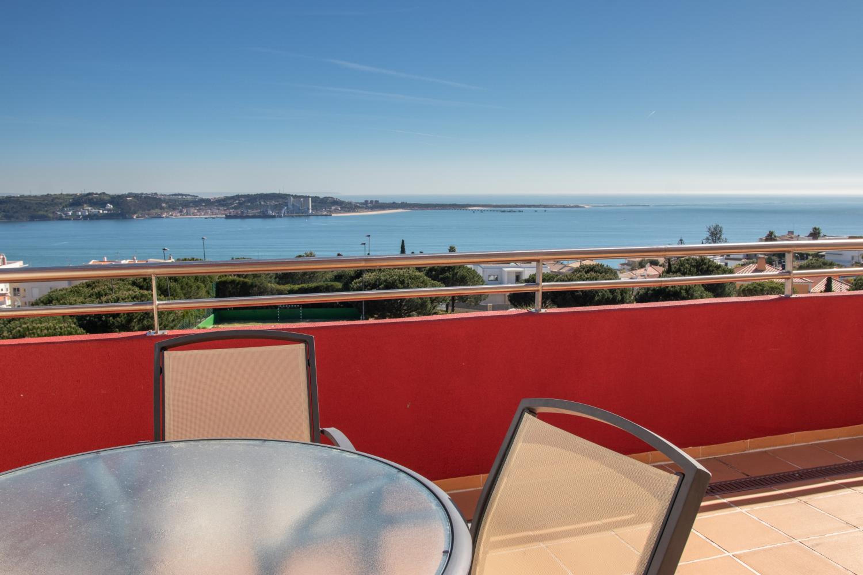 Studio with Sea and Pool View - Photo 11