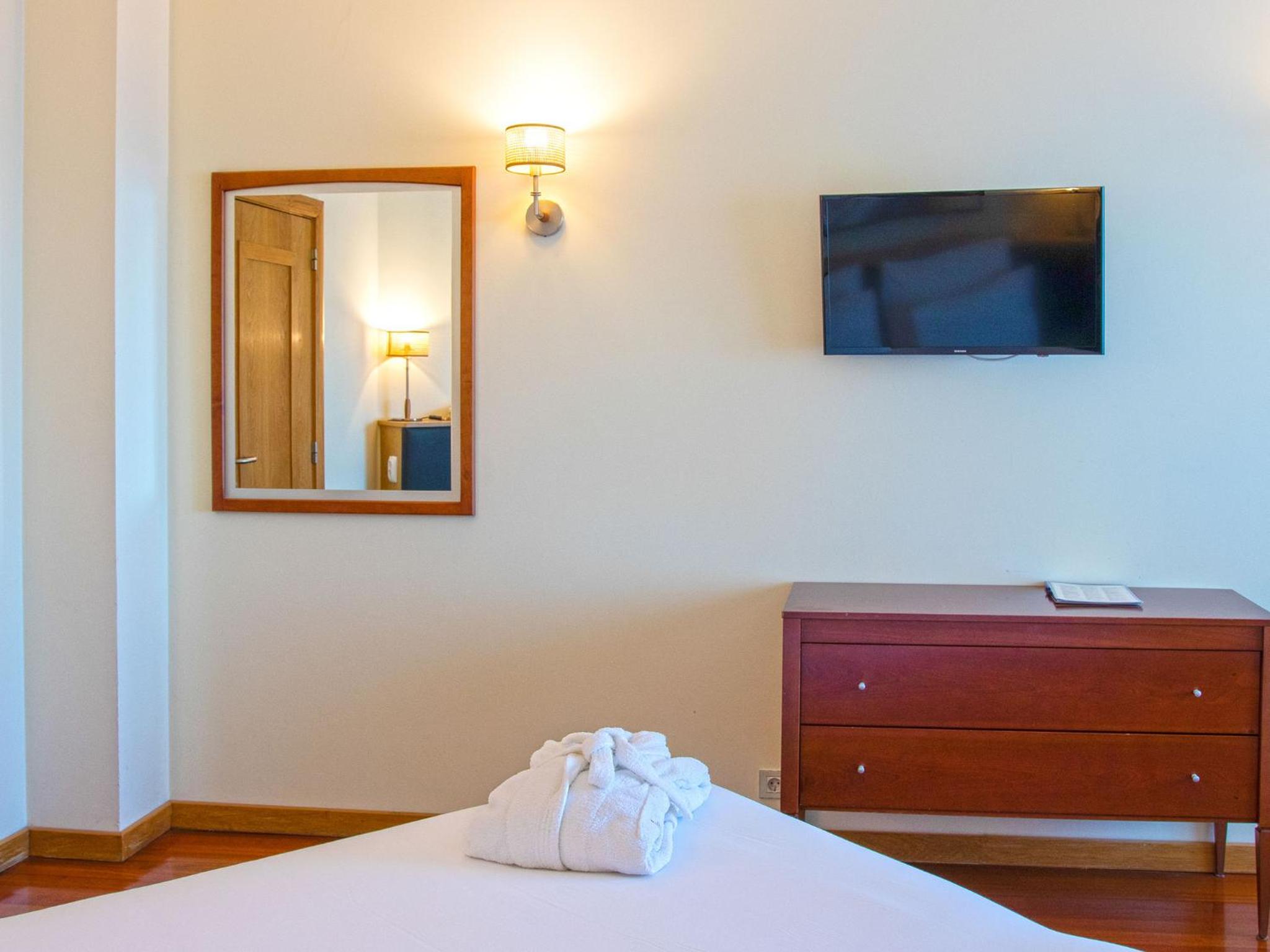 One-Bedroom Apartment - Photo 4