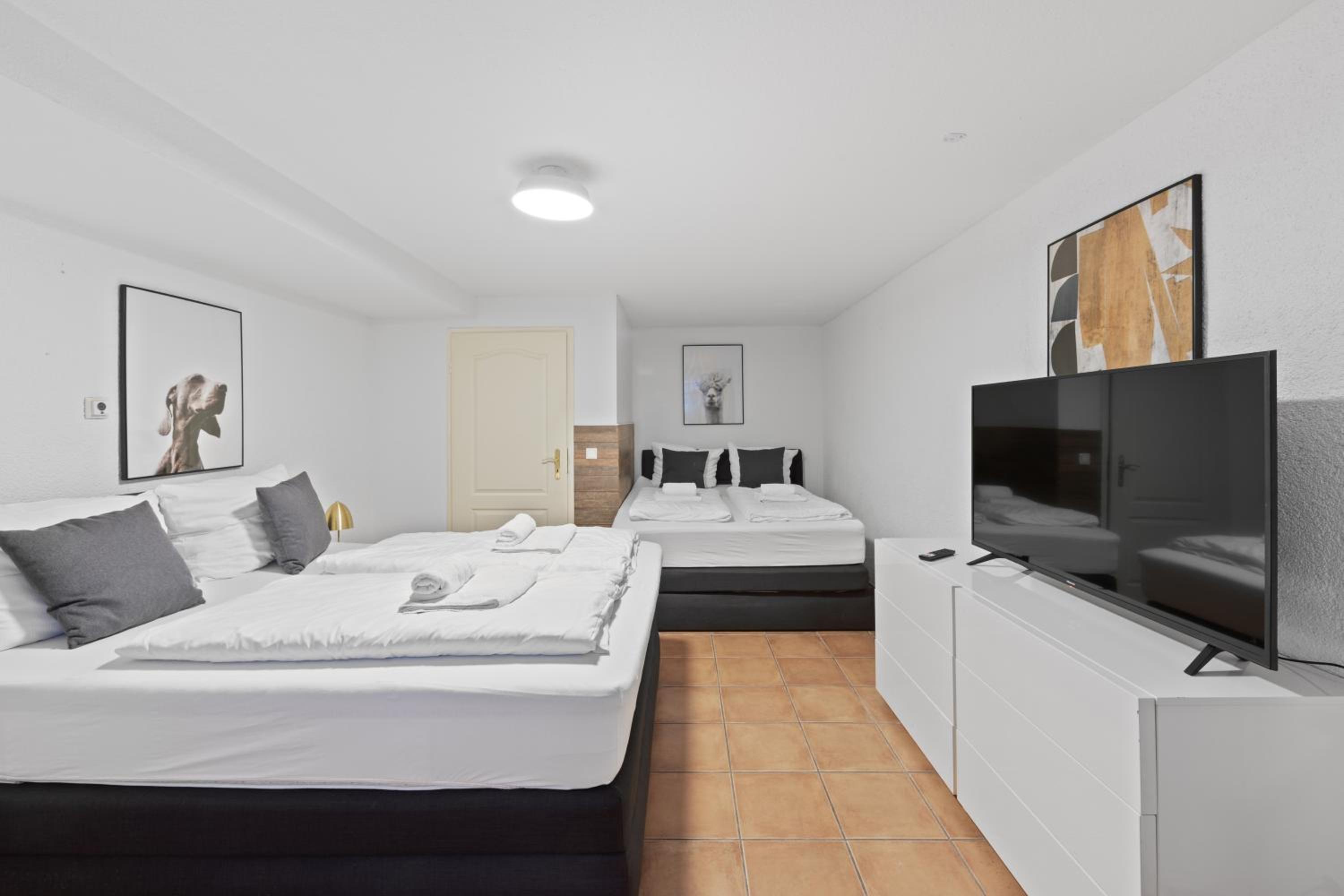 Four-Bedroom Duplex Suite photo 3