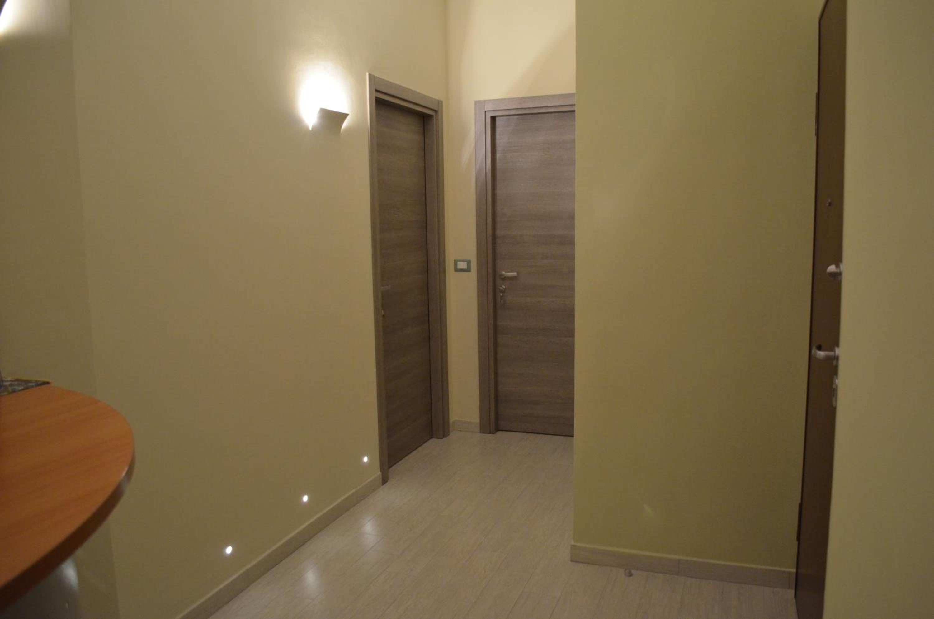 Double Room - Photo 11