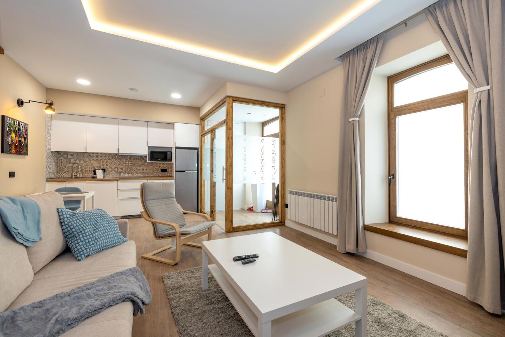 One-Bedroom Apartment photo 2