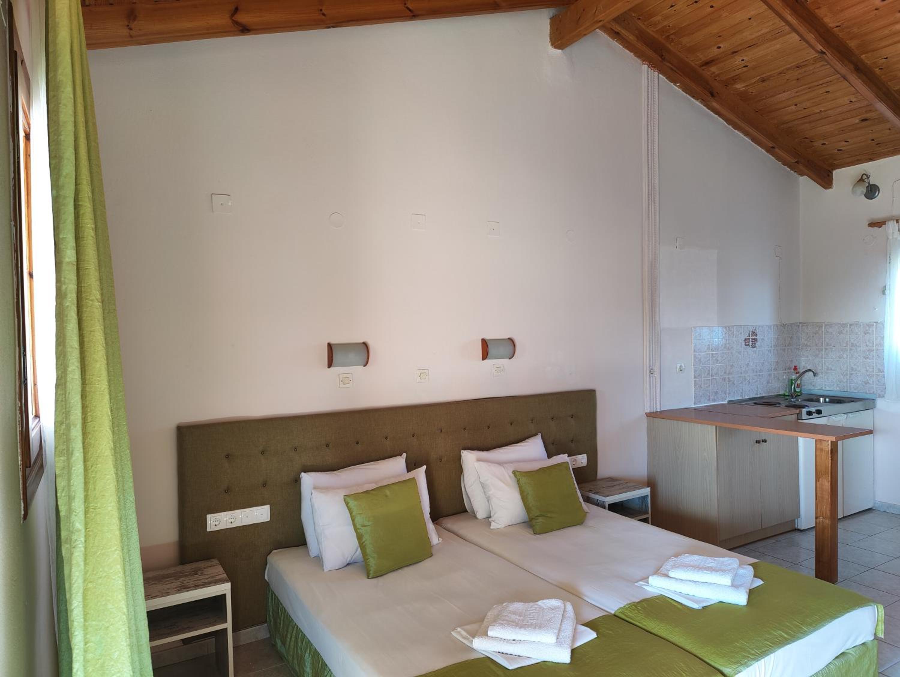 Double or Twin Room photo 2