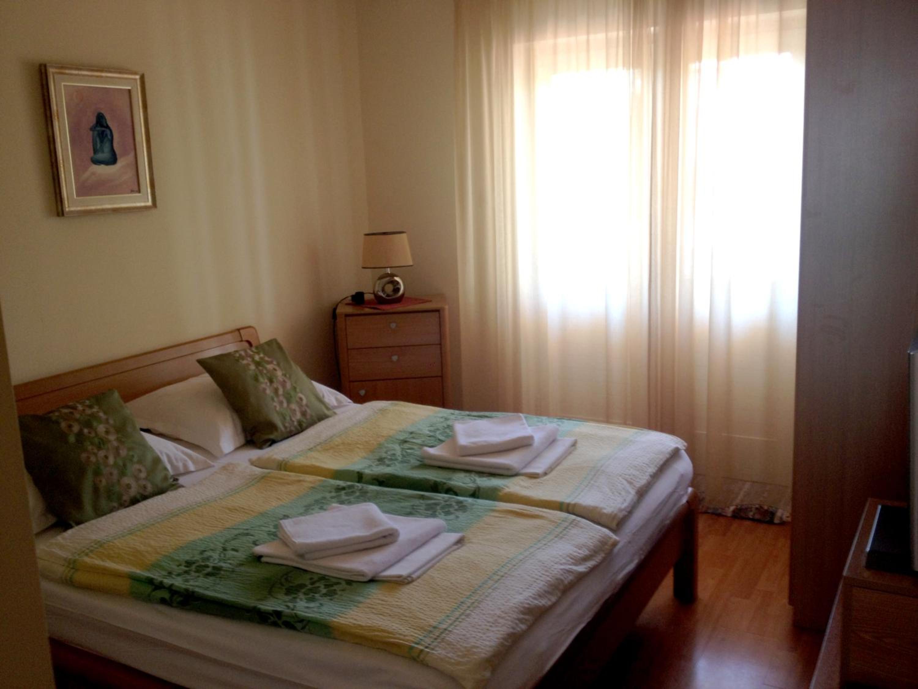 One-Bedroom Apartment (2 Adults)