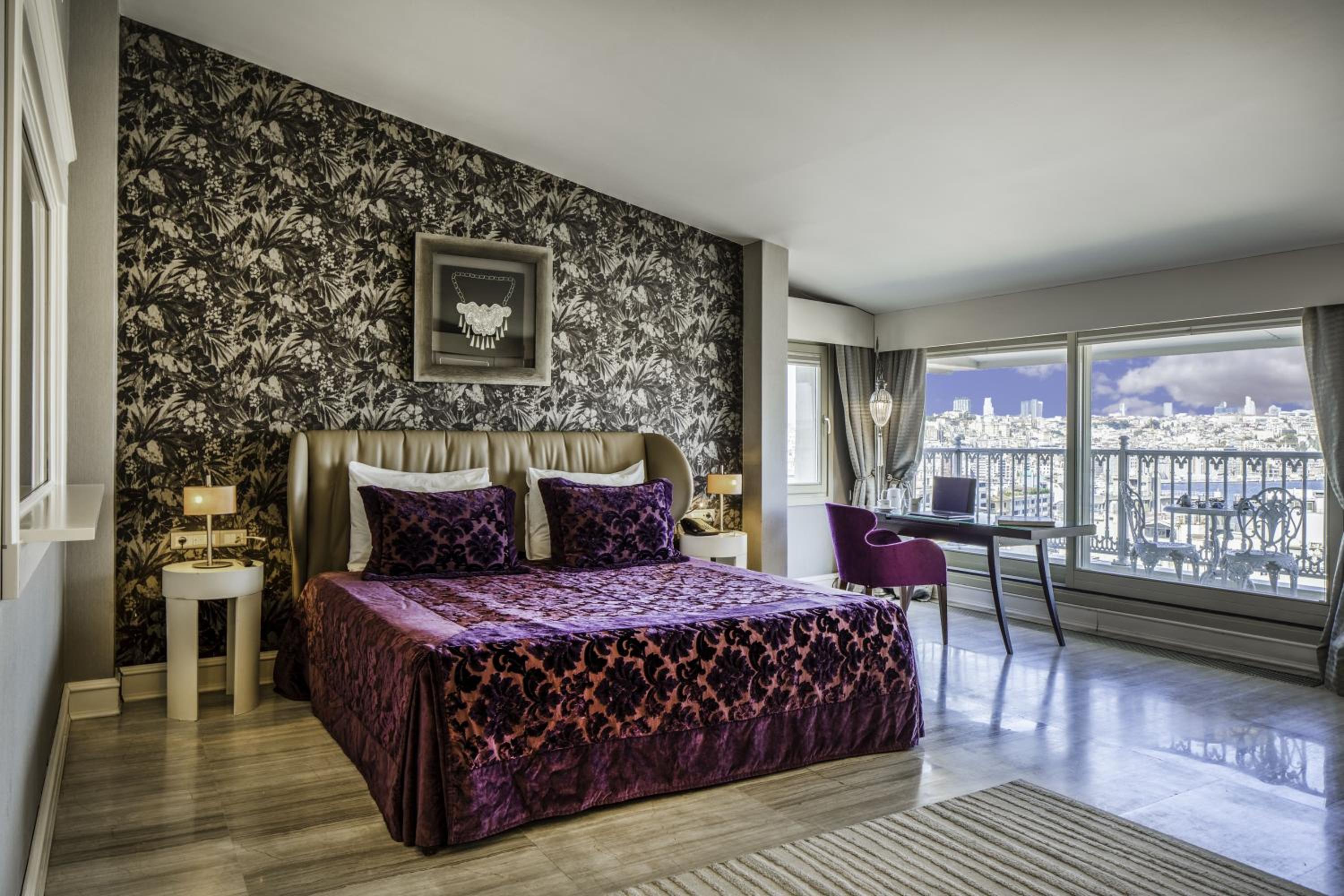 King Suite photo 2