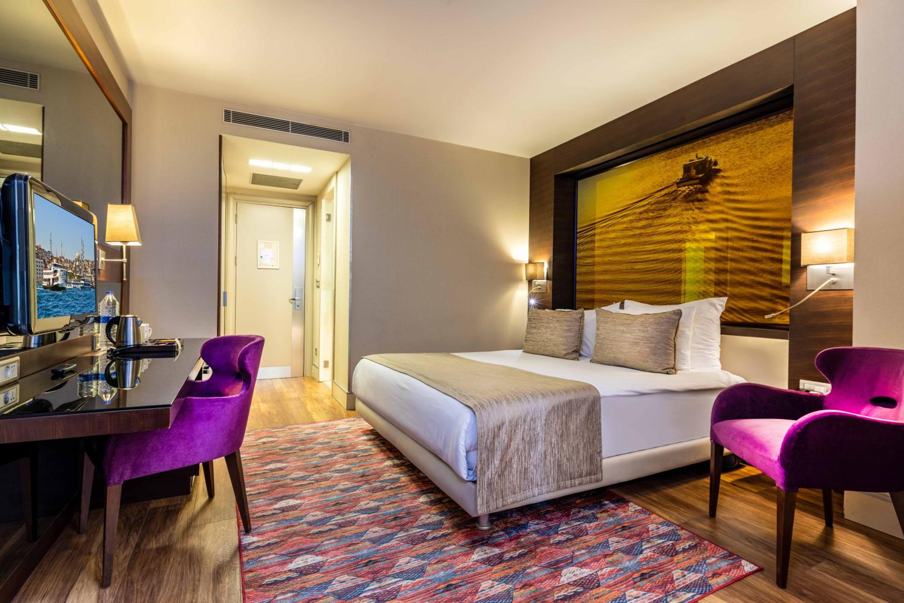 Standard Double or Twin Room photo 1