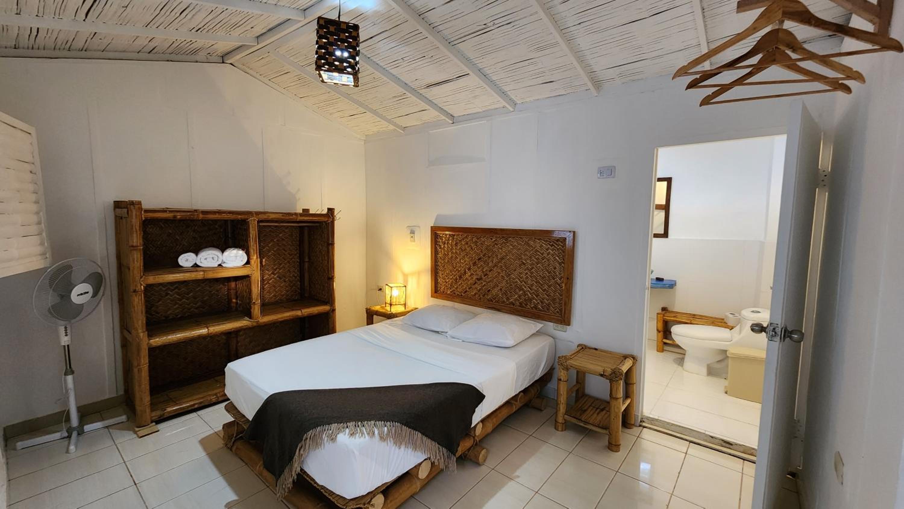Double Room with Private Bathroom photo 3