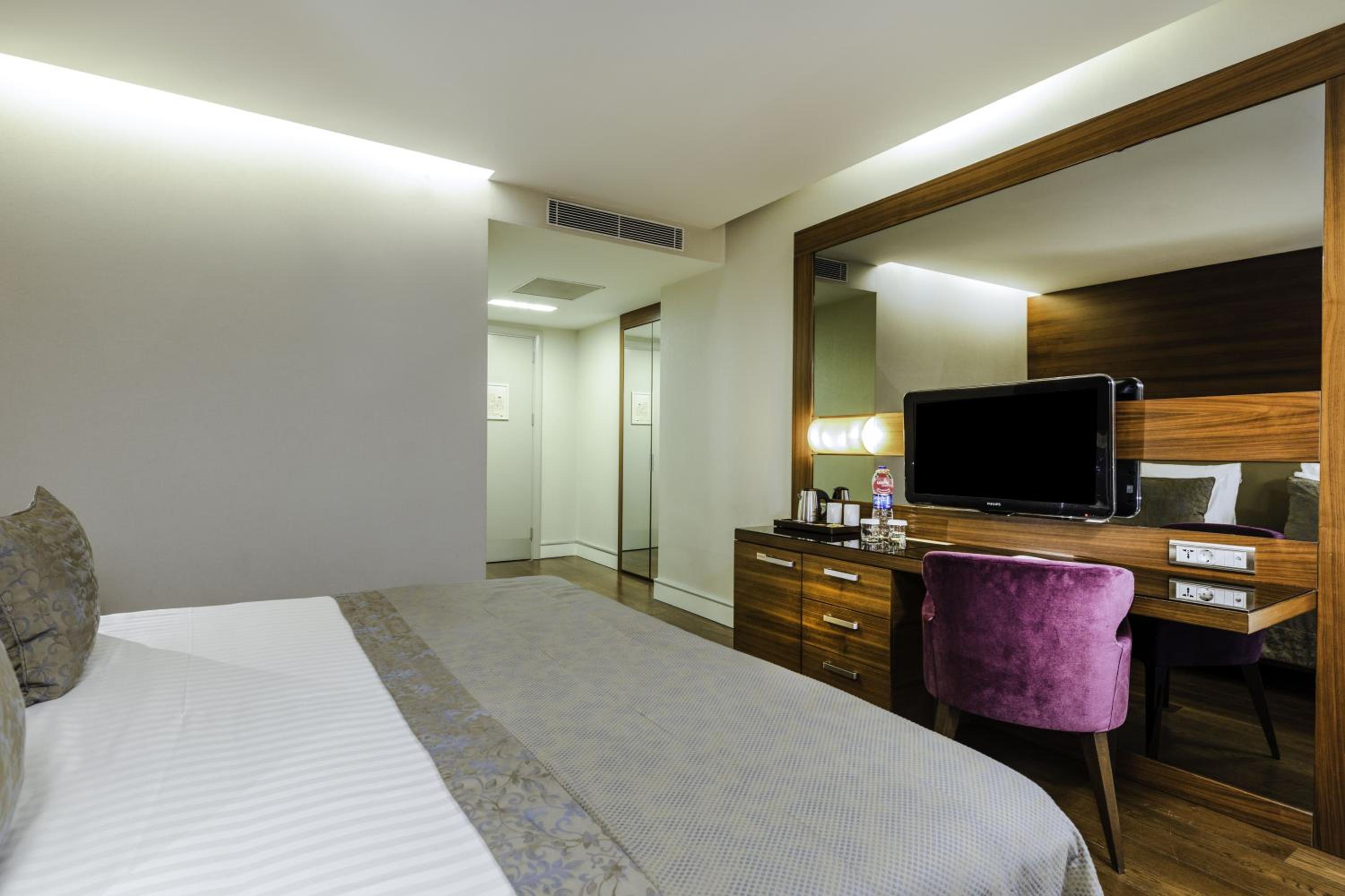 Executive Room With Spa Package photo 2