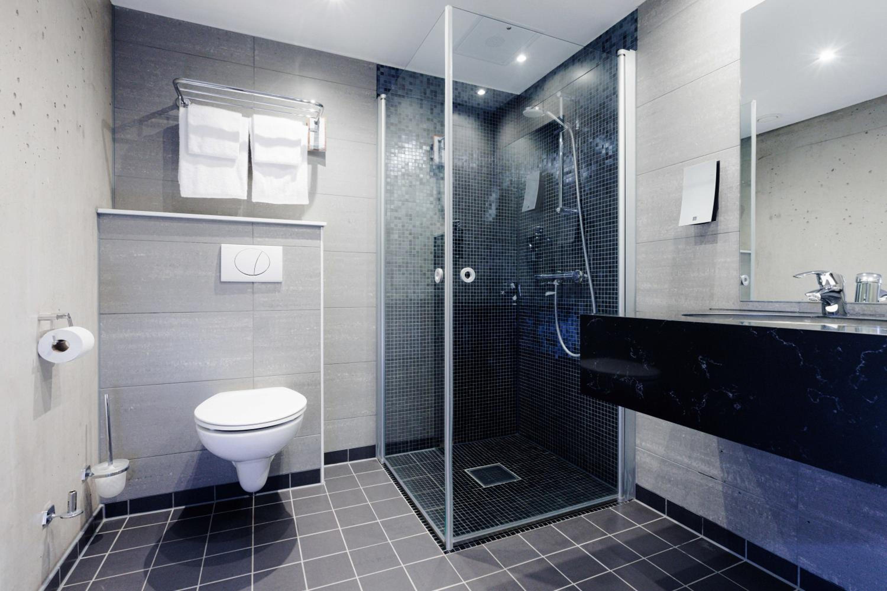 Double Room - Photo 8