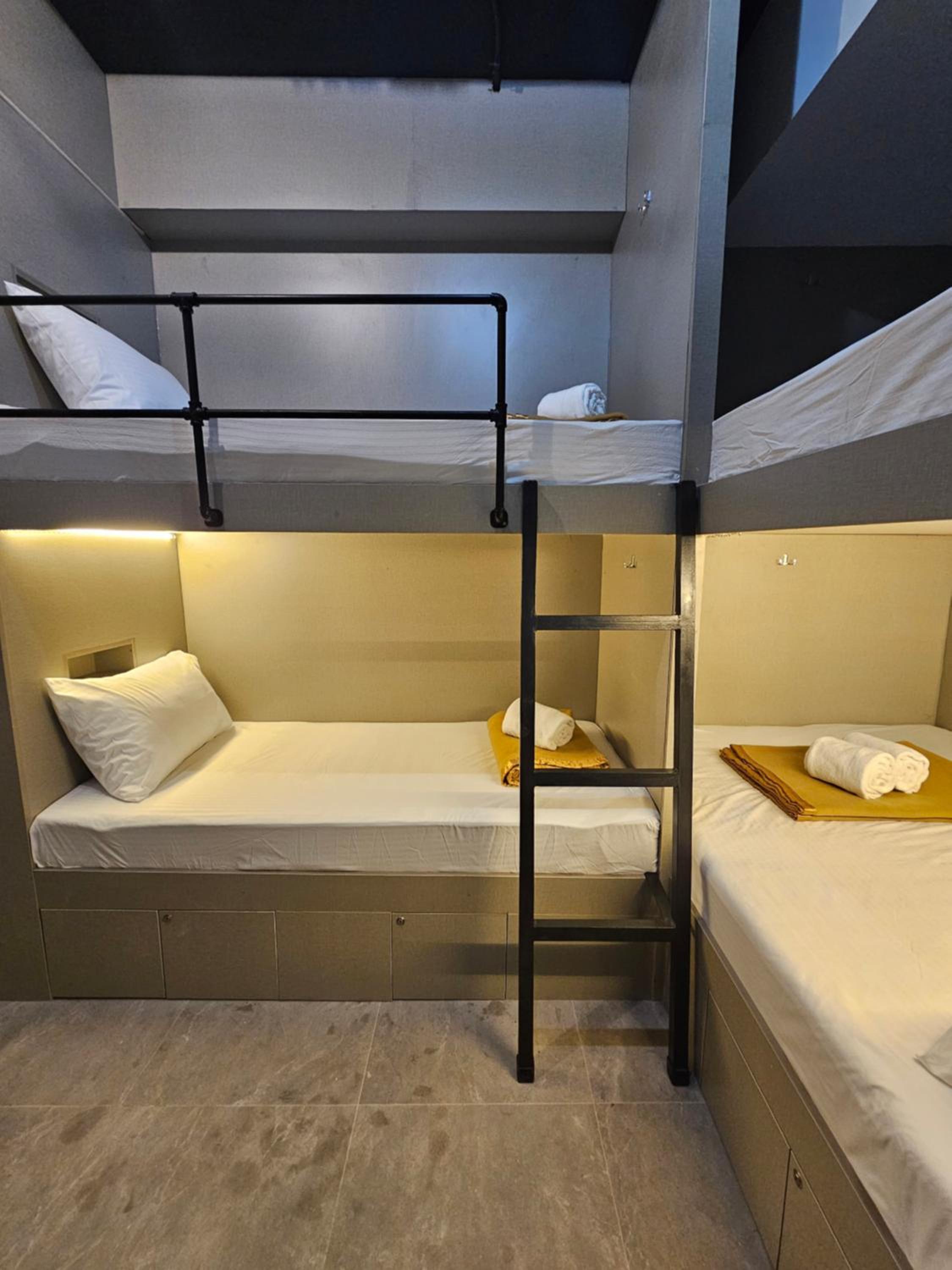 Bunk Bed in Mixed Dormitory Room photo 3