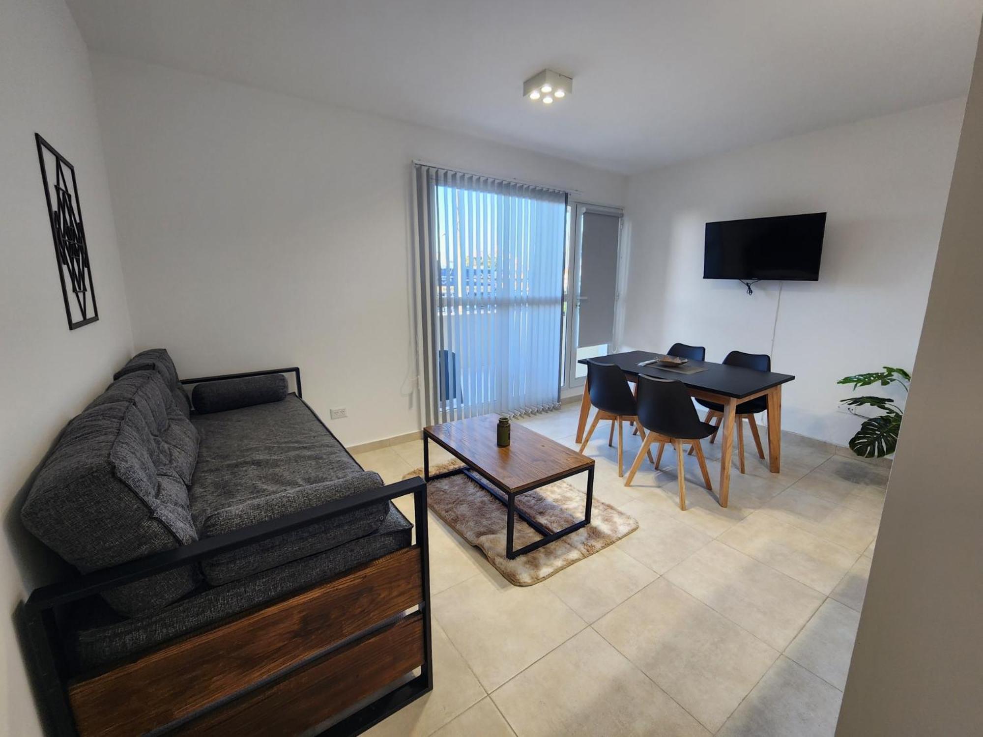 One-Bedroom Apartment photo 2