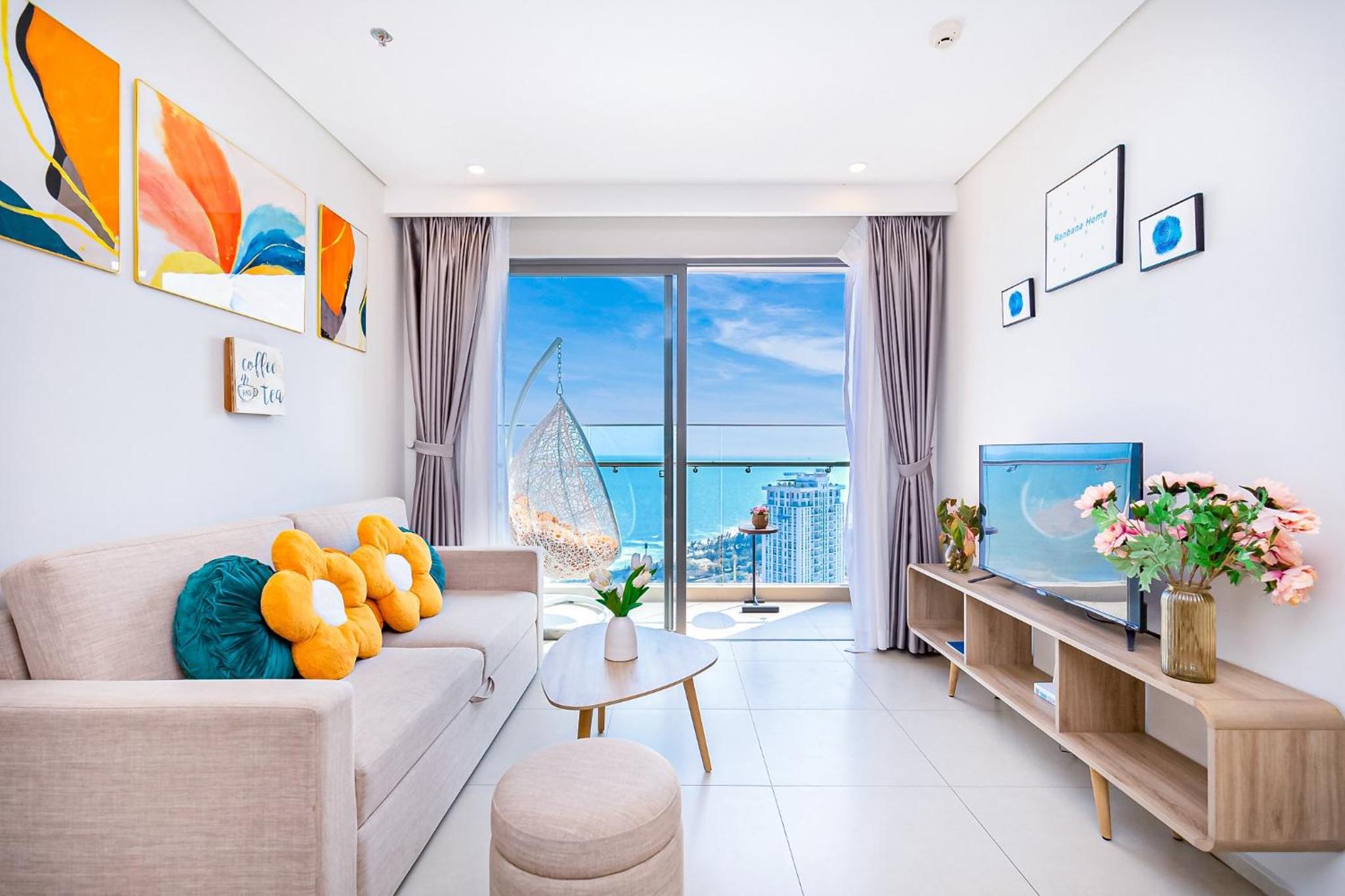 Three-Bedroom Apartment with Sea View - Photo 64