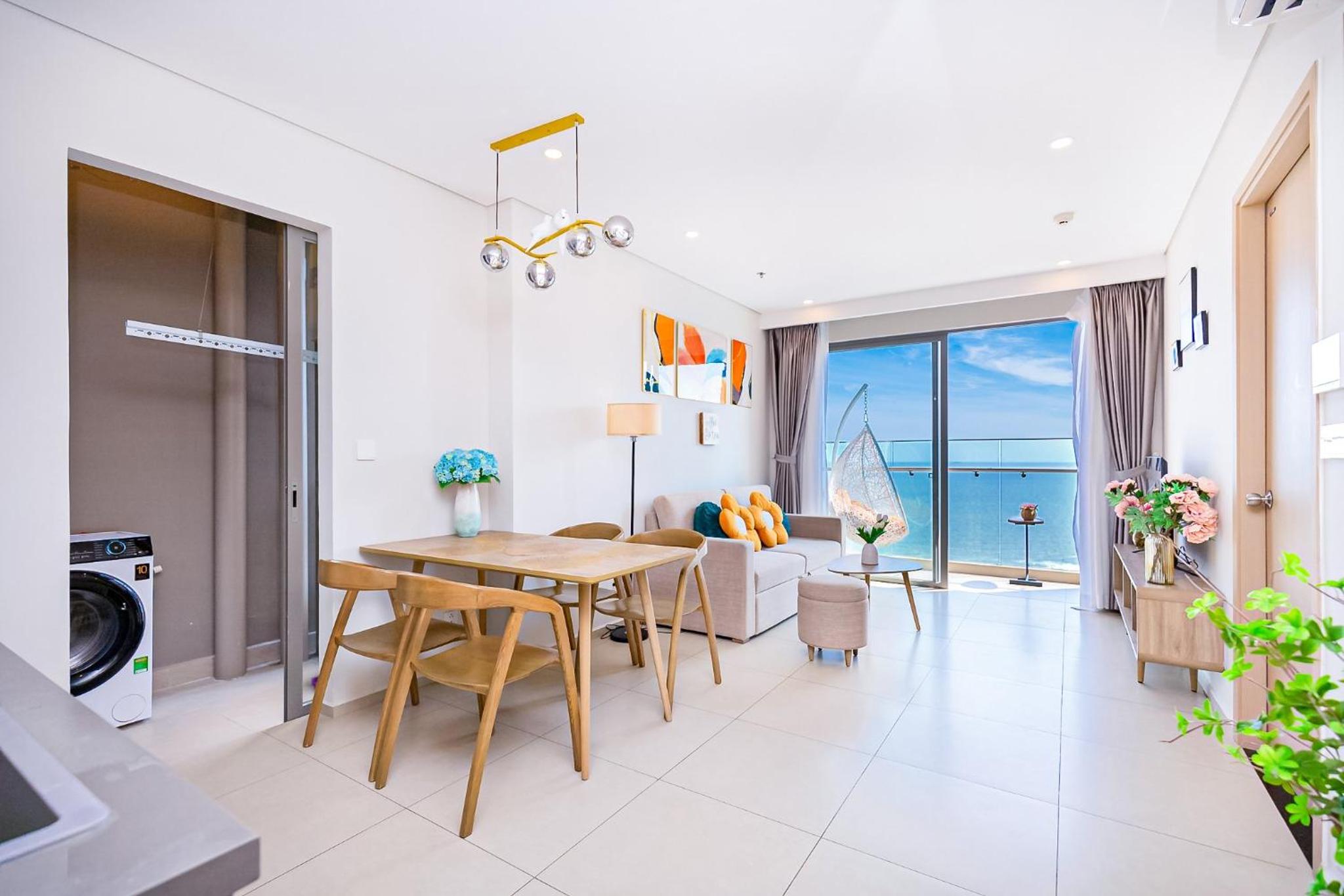Three-Bedroom Apartment with Sea View - Photo 63