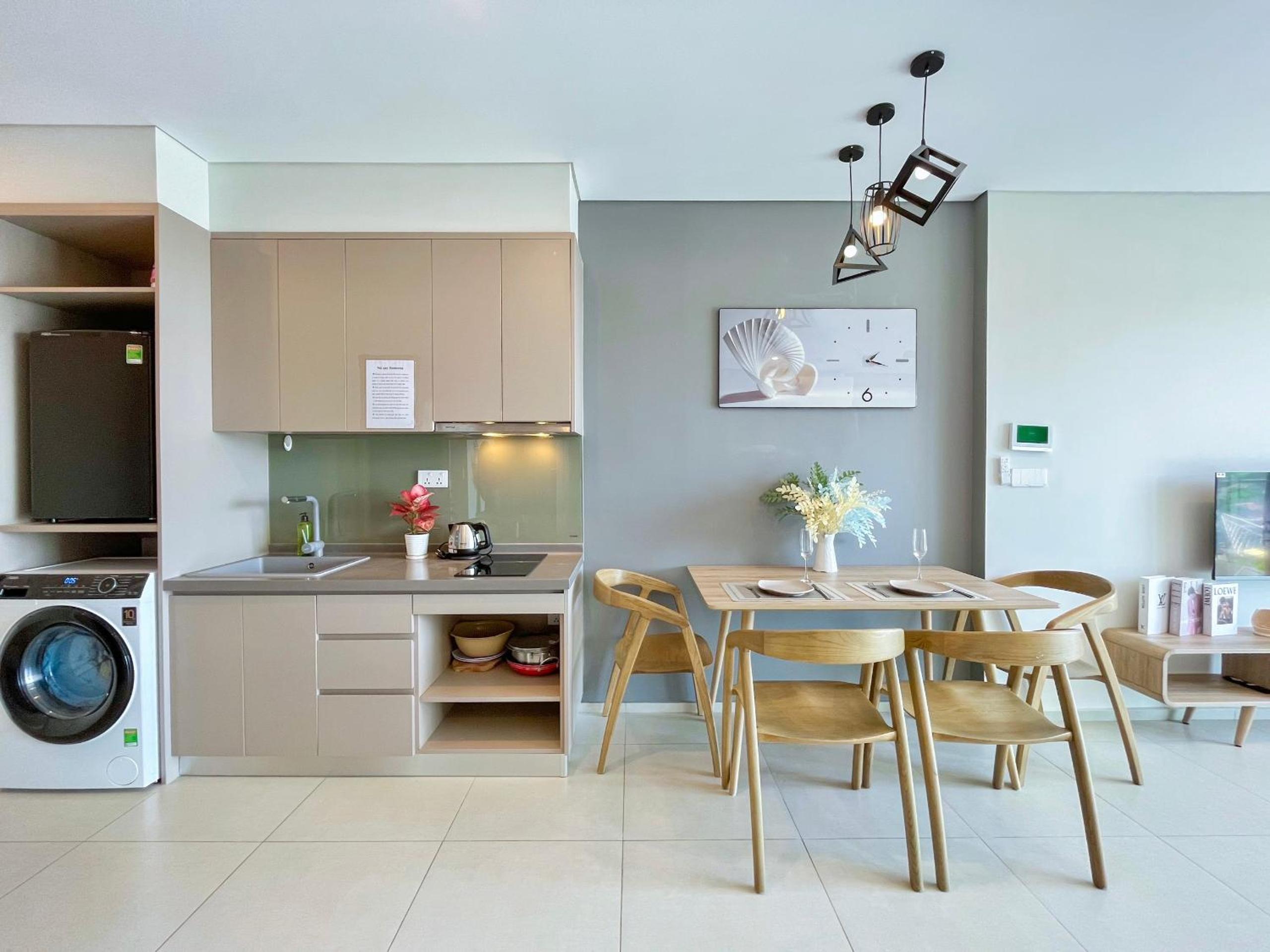 One-Bedroom Apartment with Balcony - Photo 6