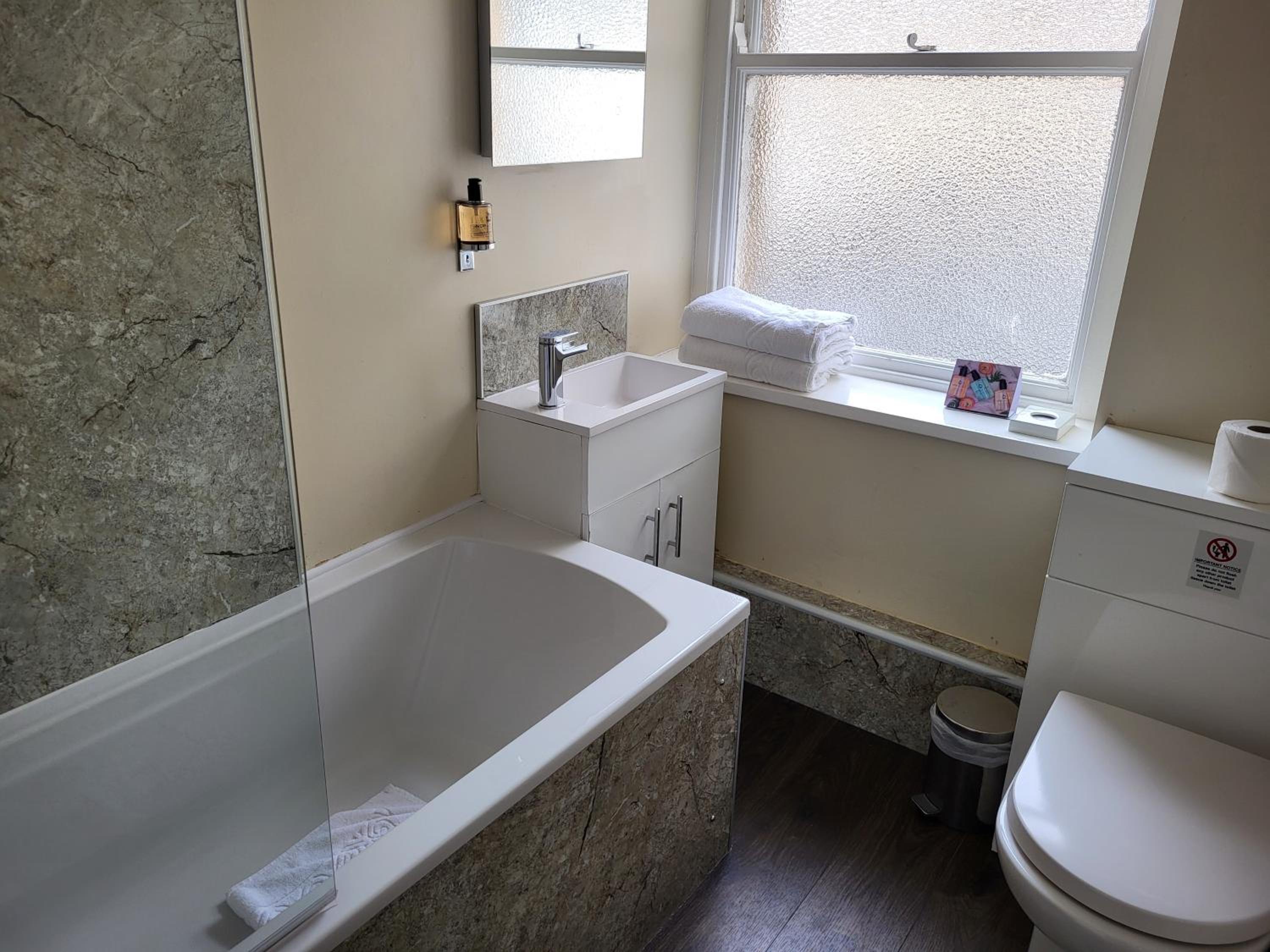 Small Double Room photo 2