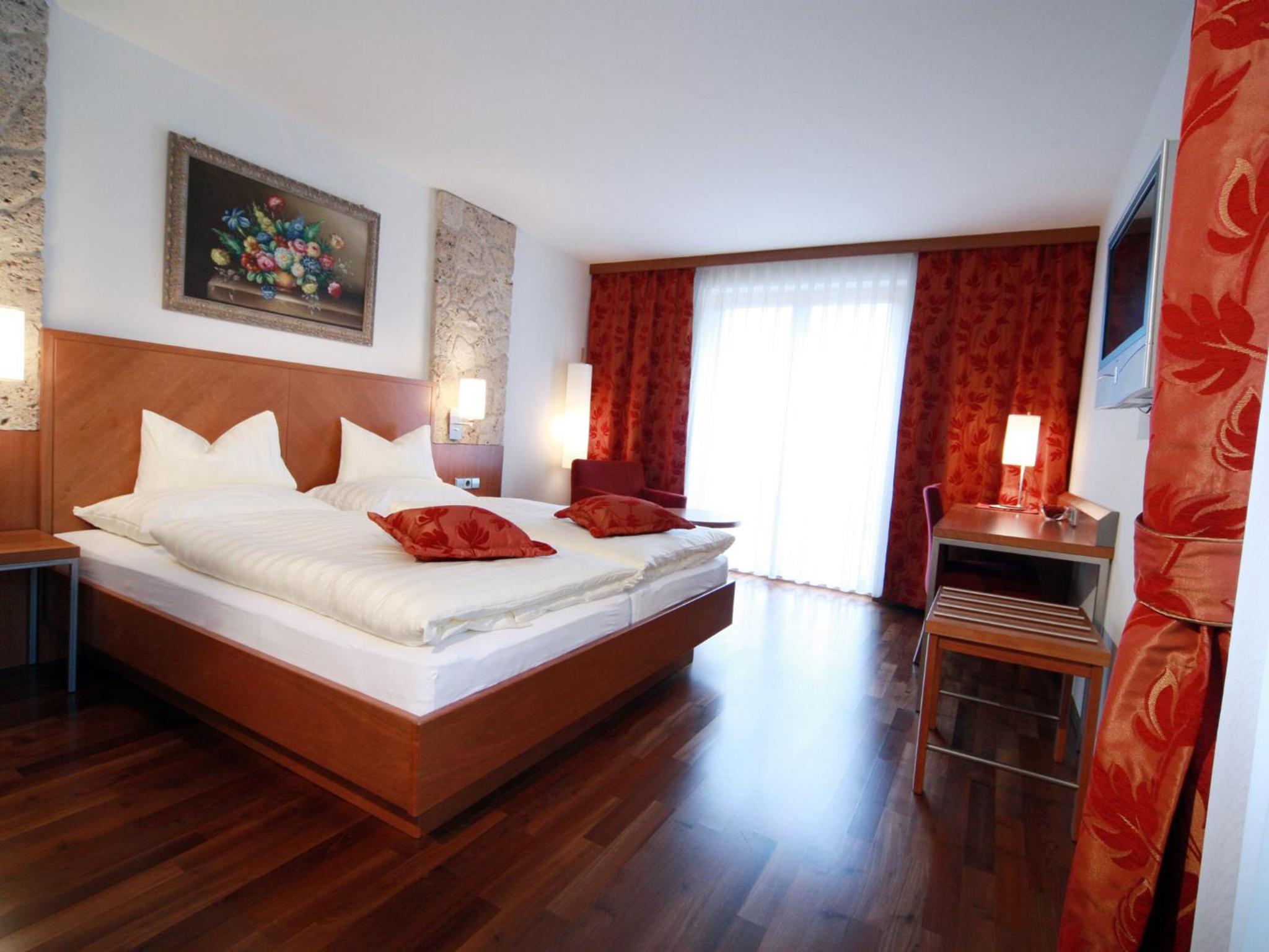 Double Room - Photo 8