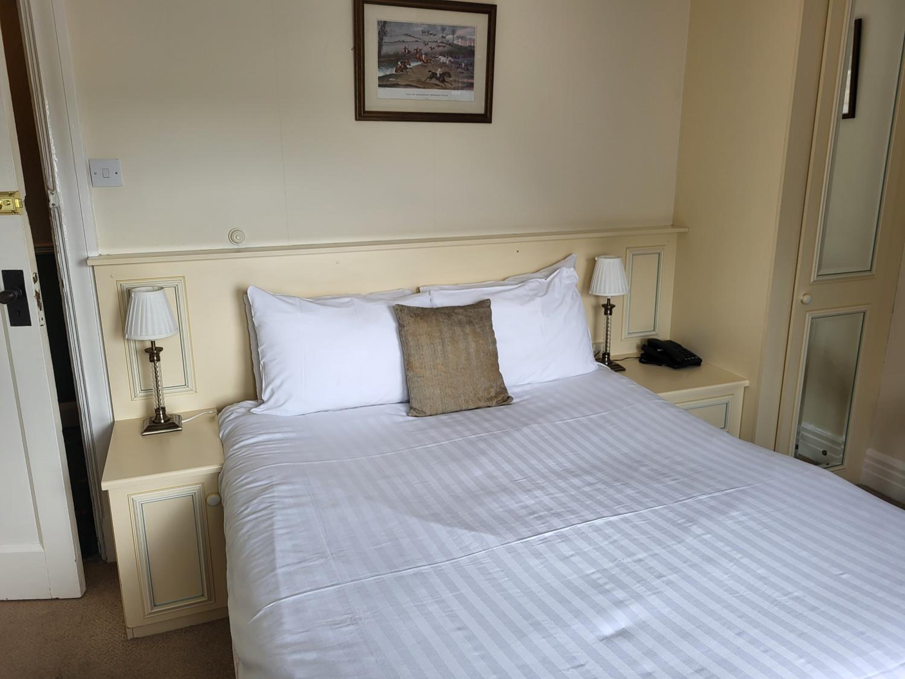 Small Double Room photo 3