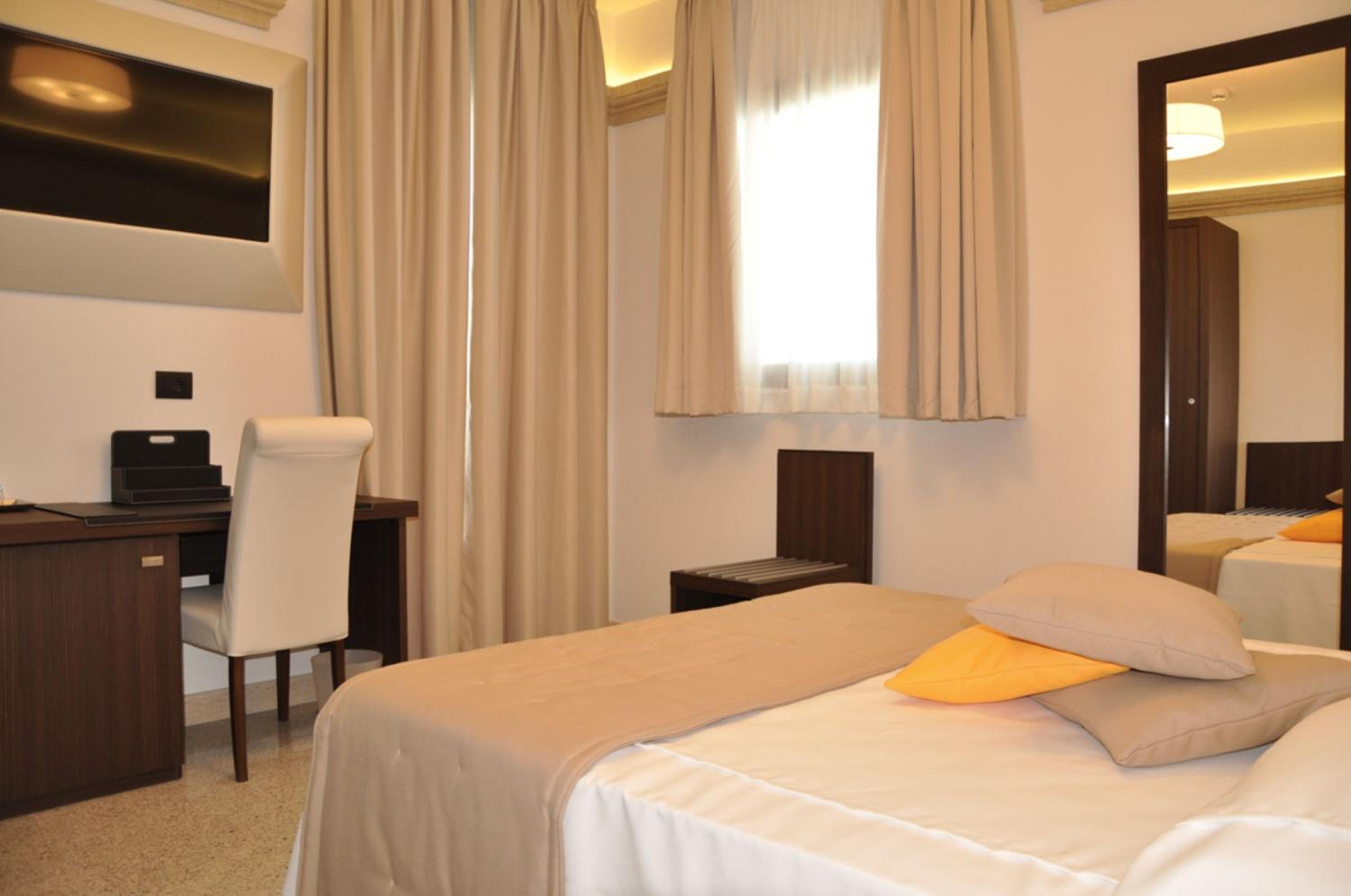 Junior Suite with Balcony