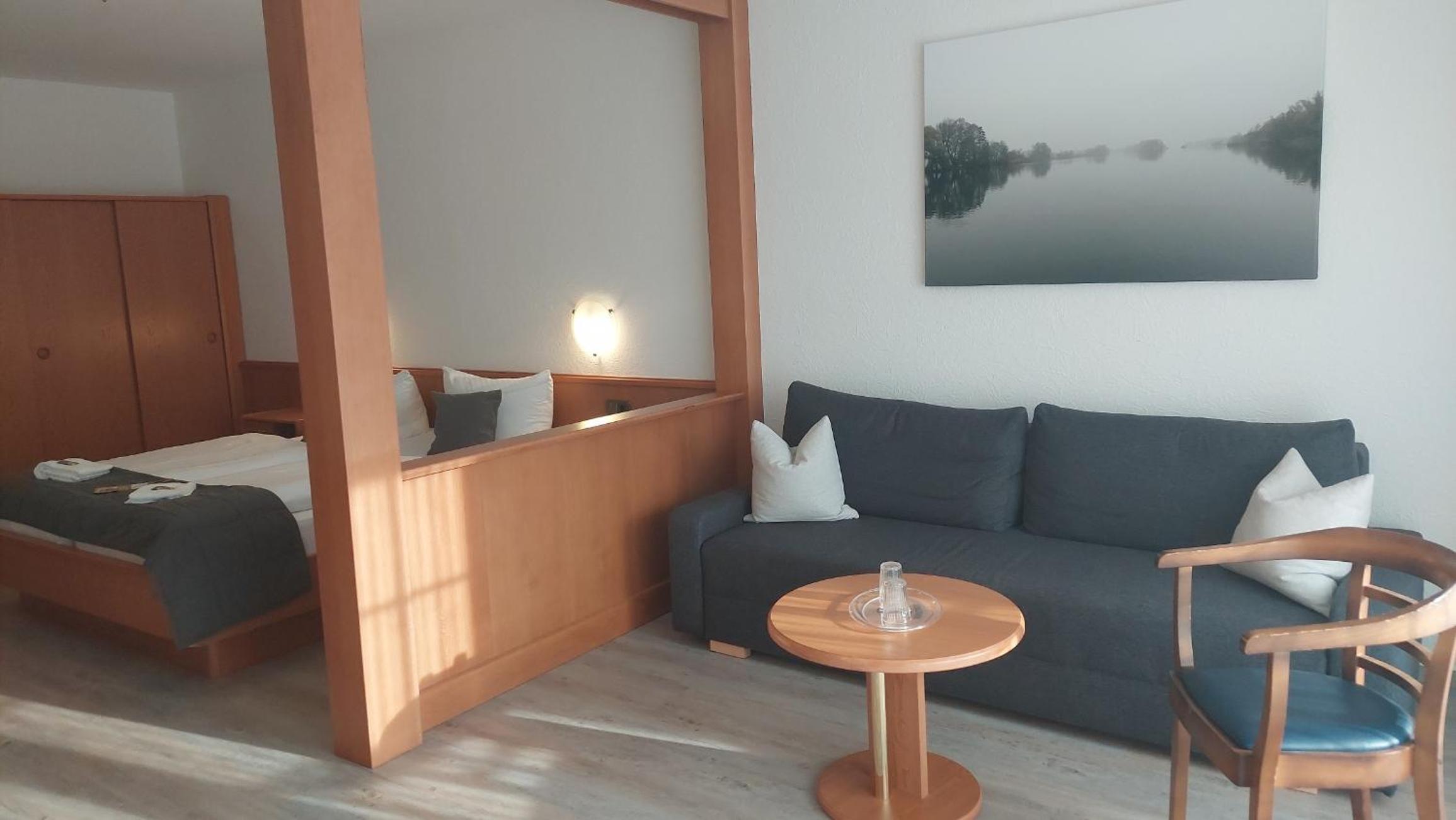 Deluxe Double Room with Balcony photo 1