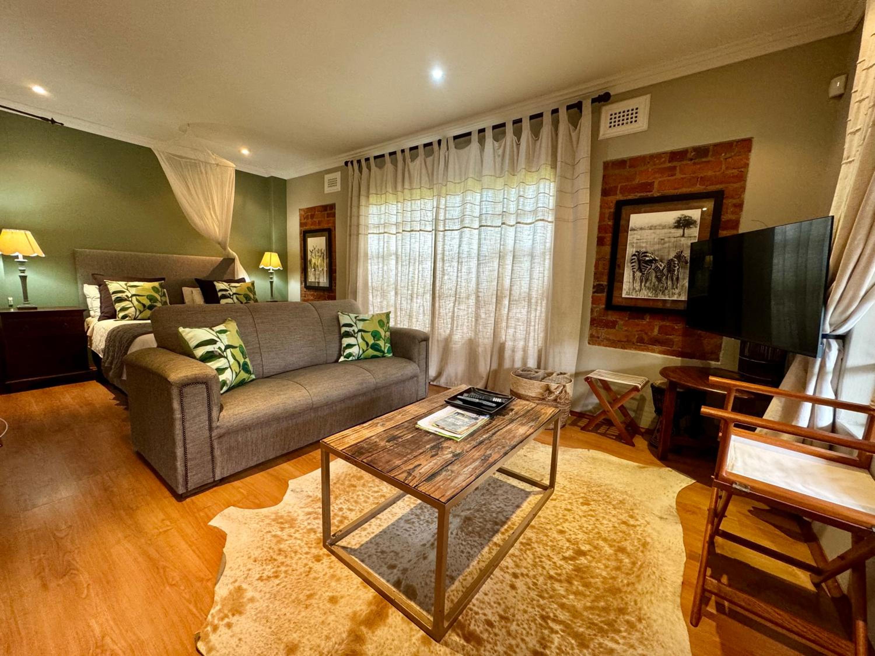 Cottage with Garden View - Photo 1
