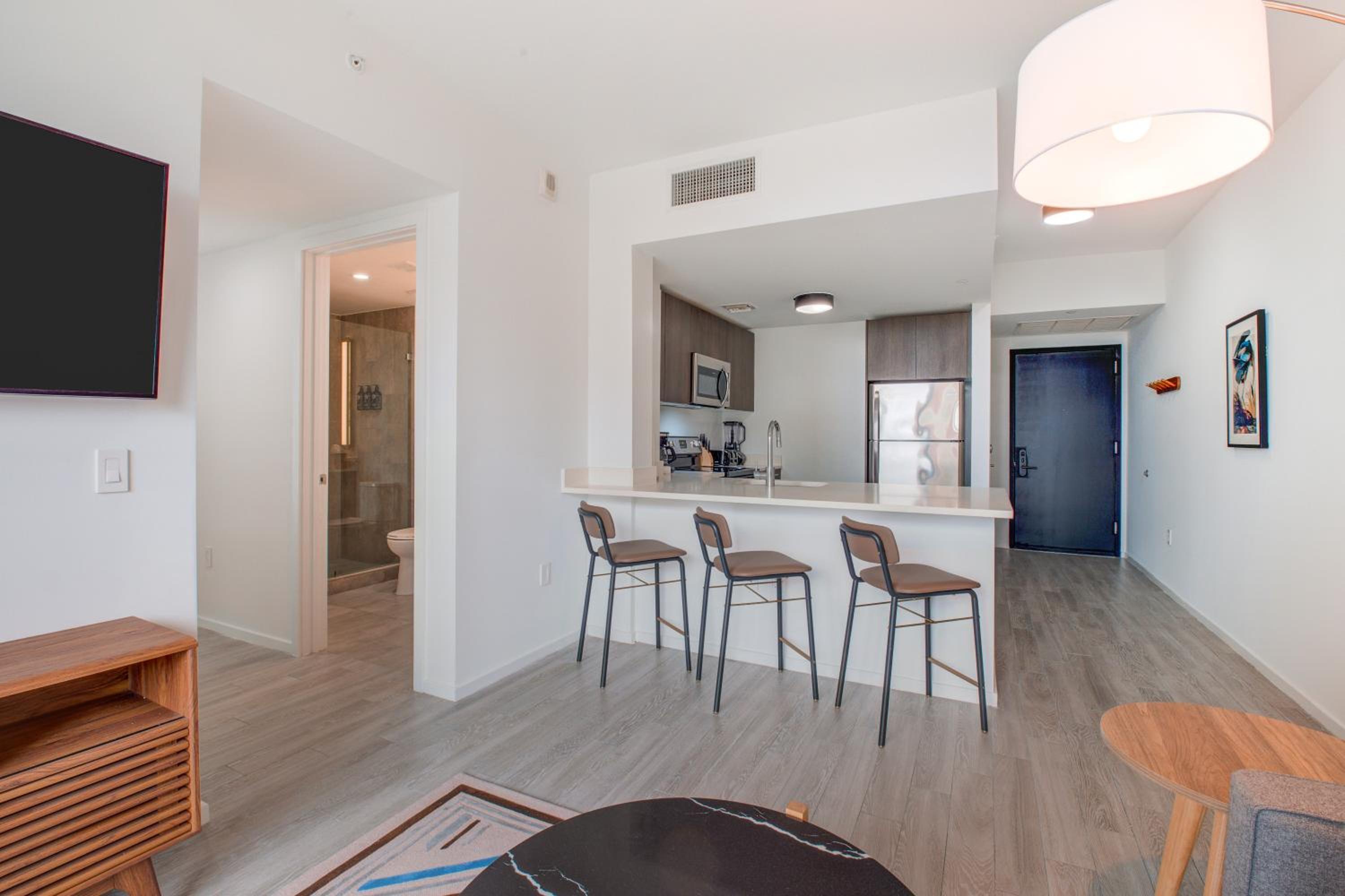 Two-Bedroom Apartment thumbnail 6