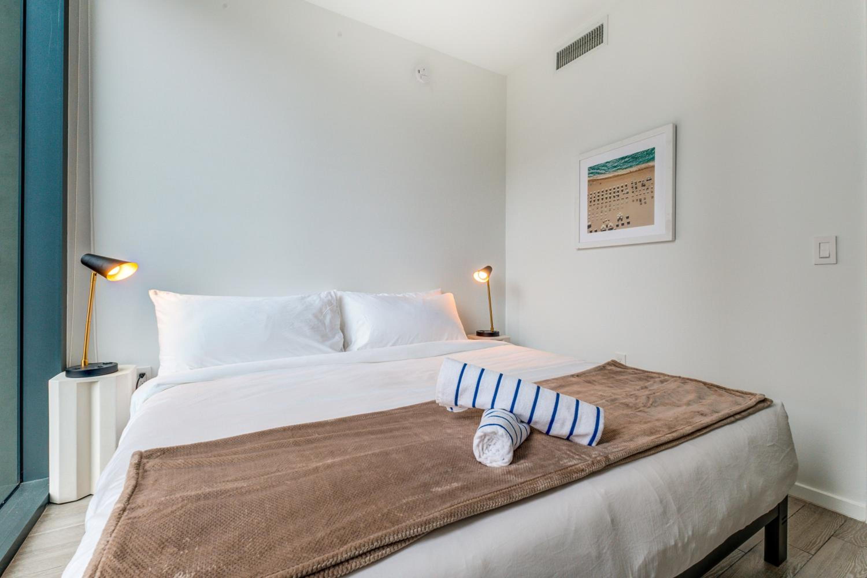 Two-Bedroom Apartment thumbnail 5