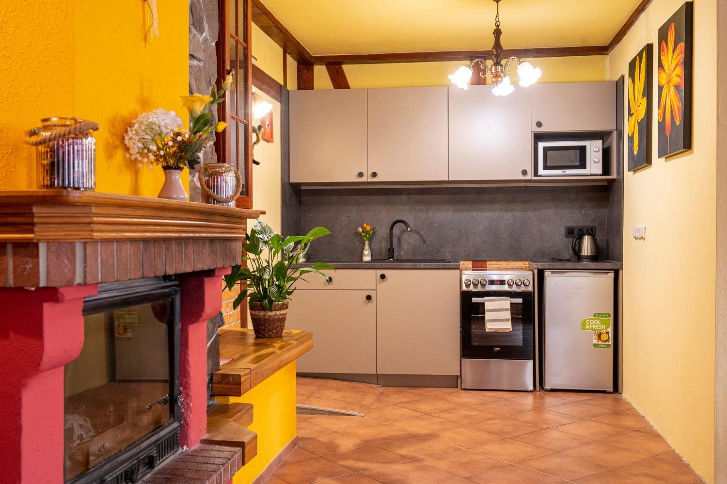 Apartment - Ground Floor - Photo 3