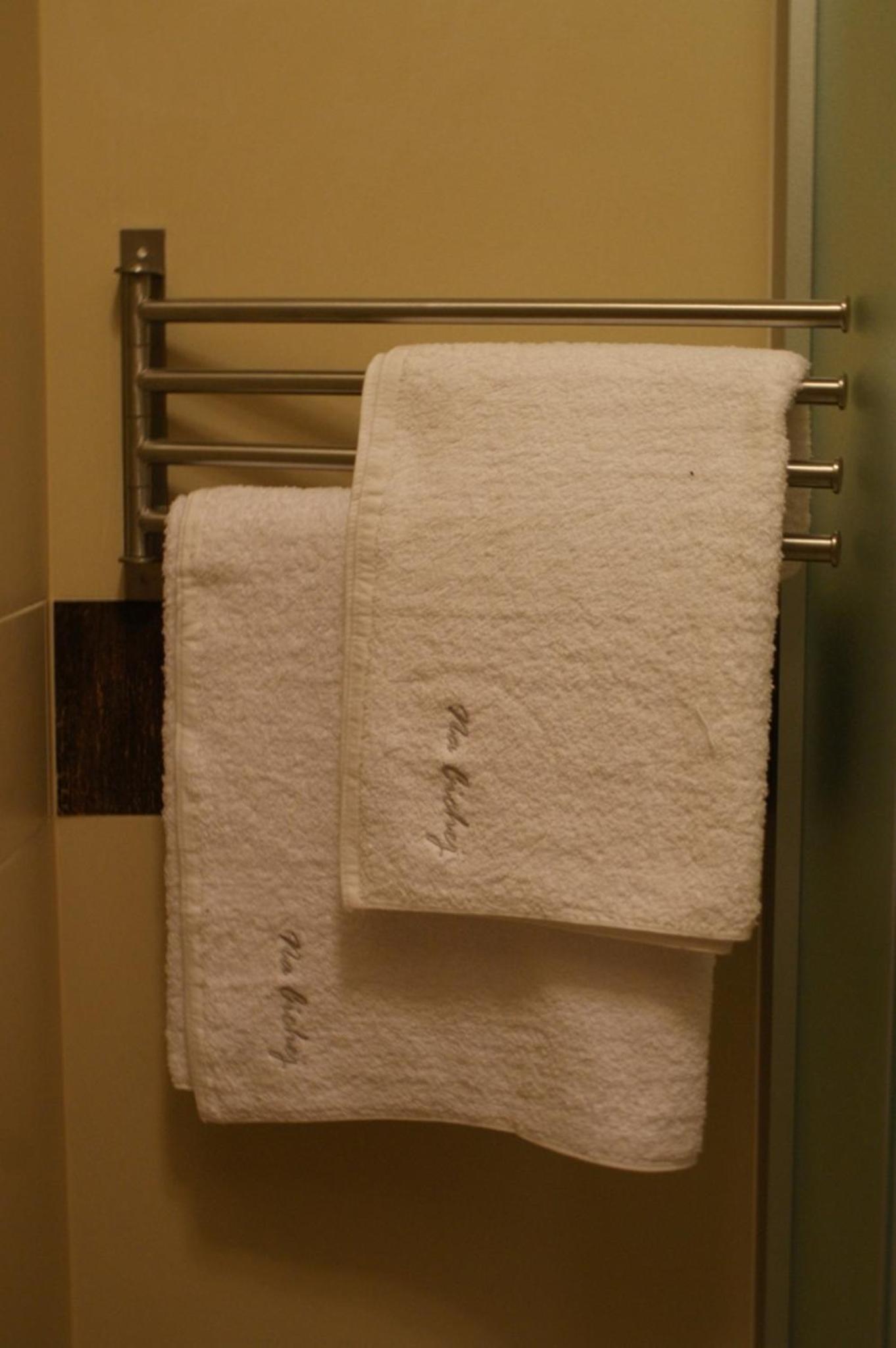 Double or Twin Room - Photo 3