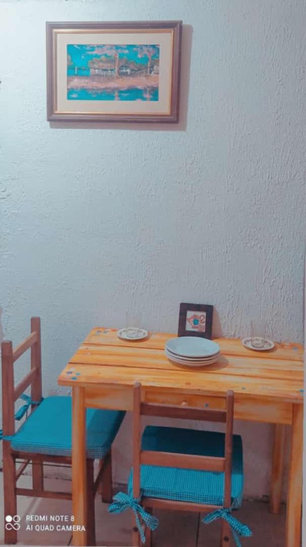 One-Bedroom House photo 2