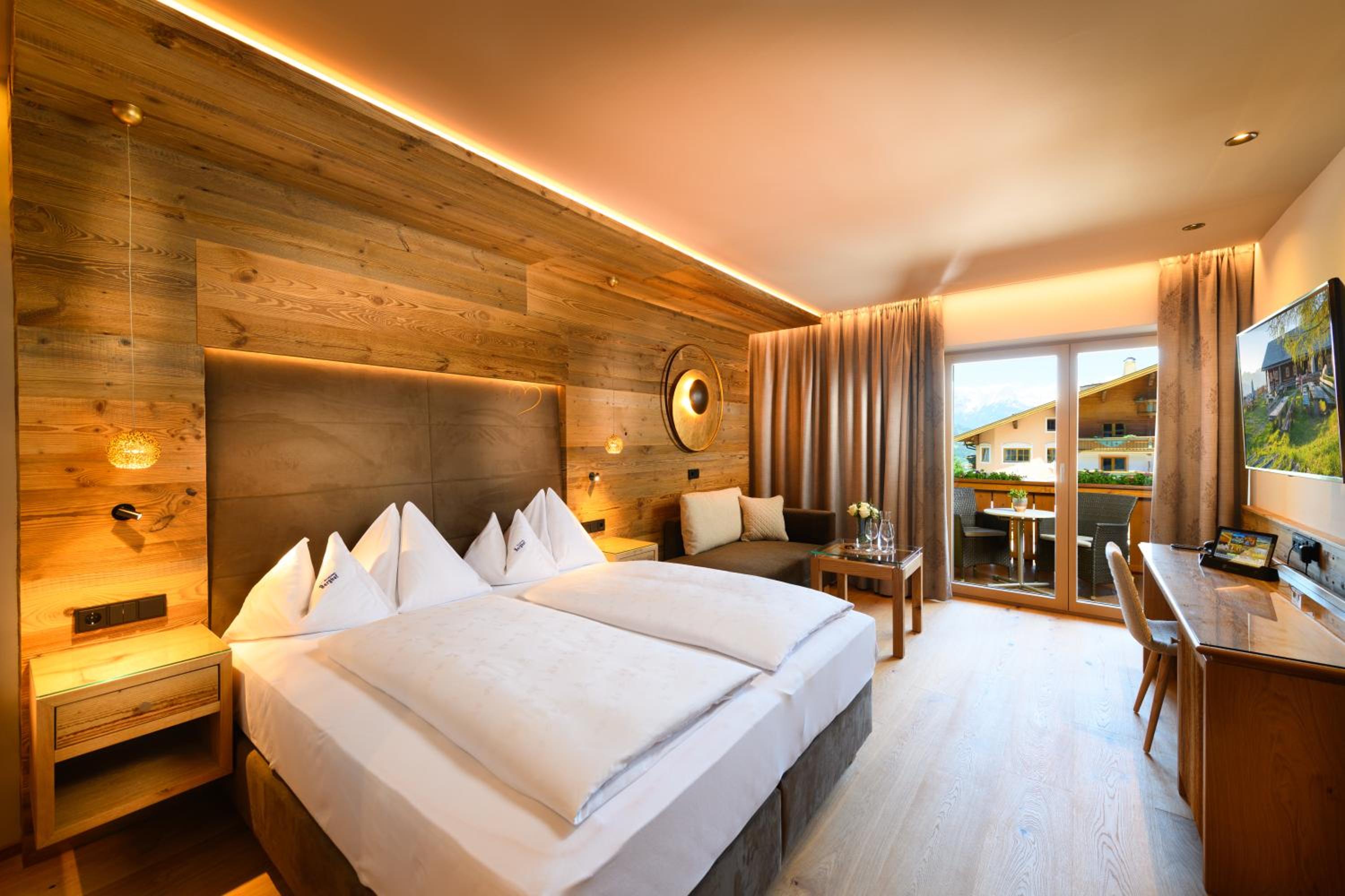Double Room Deluxe - Photo 1