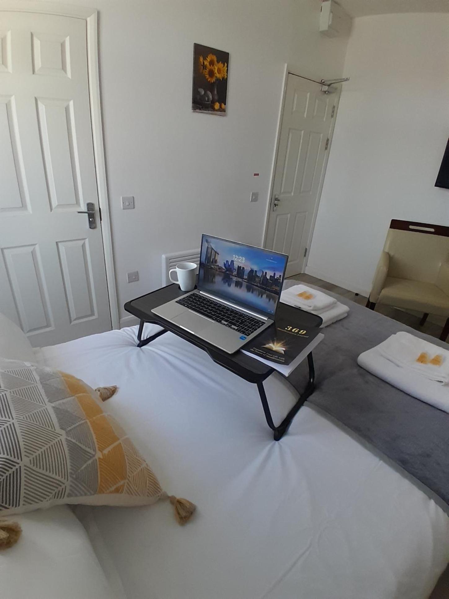 Double Room with Private Bathroom photo 3
