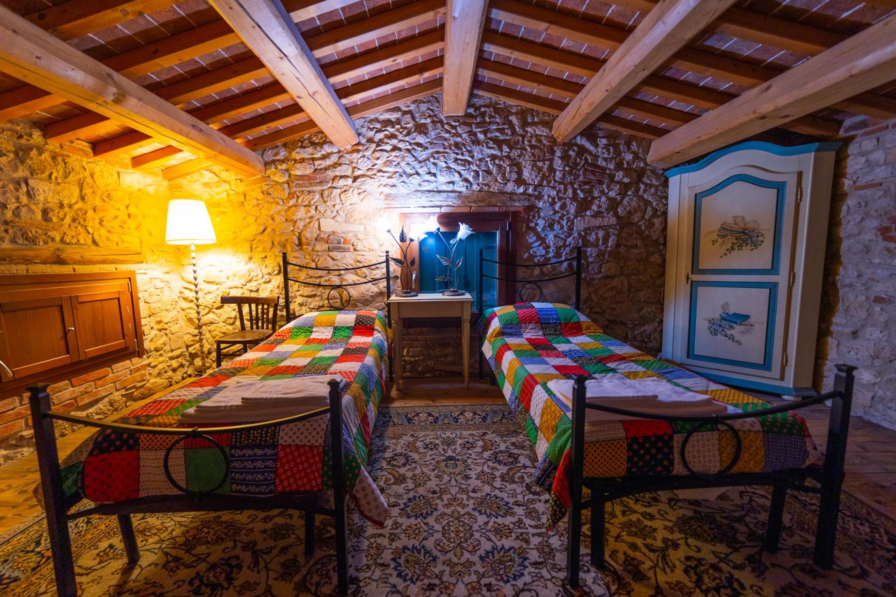 Quadruple Room with Private Bathroom photo 1