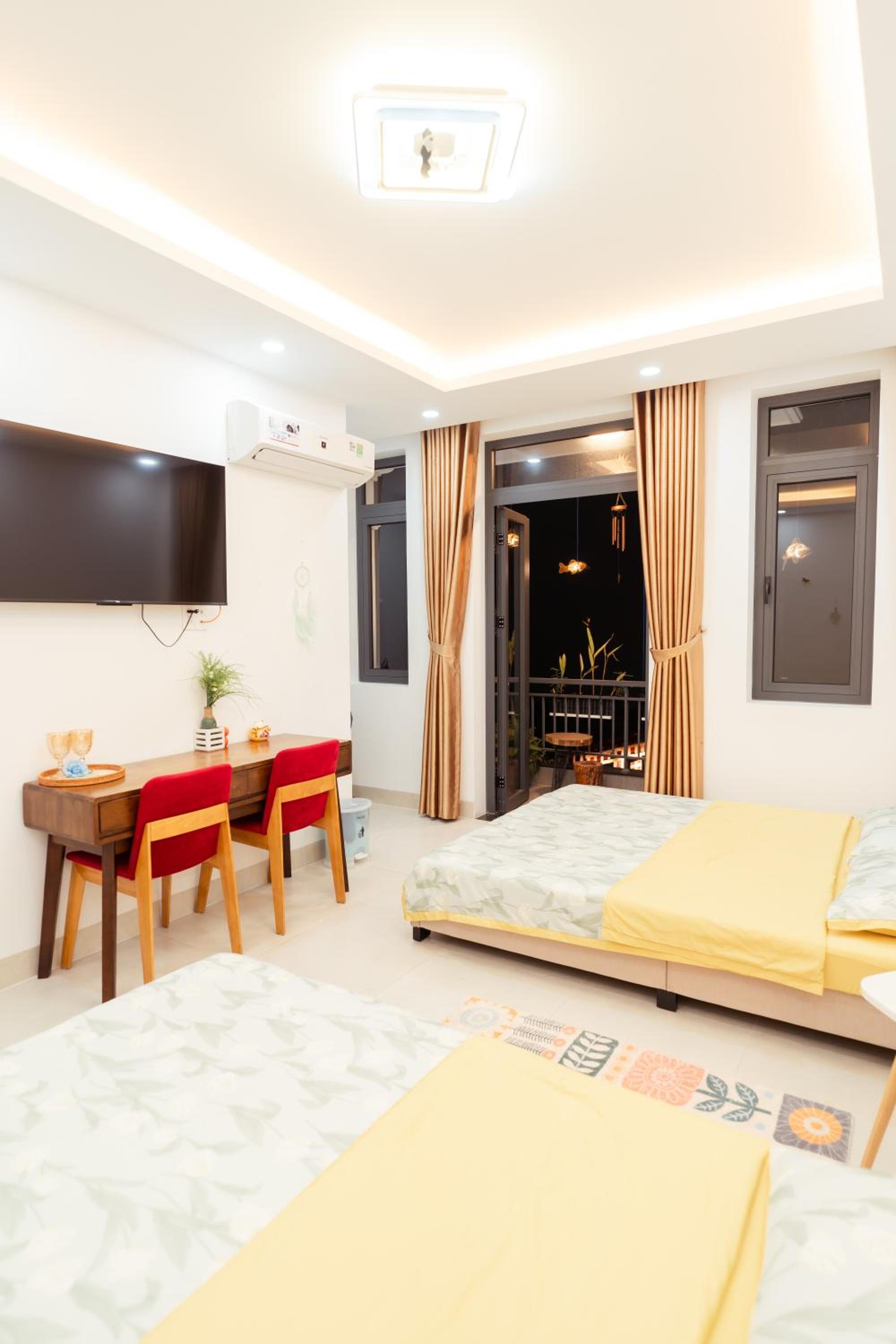 Deluxe Family Room - Photo 33