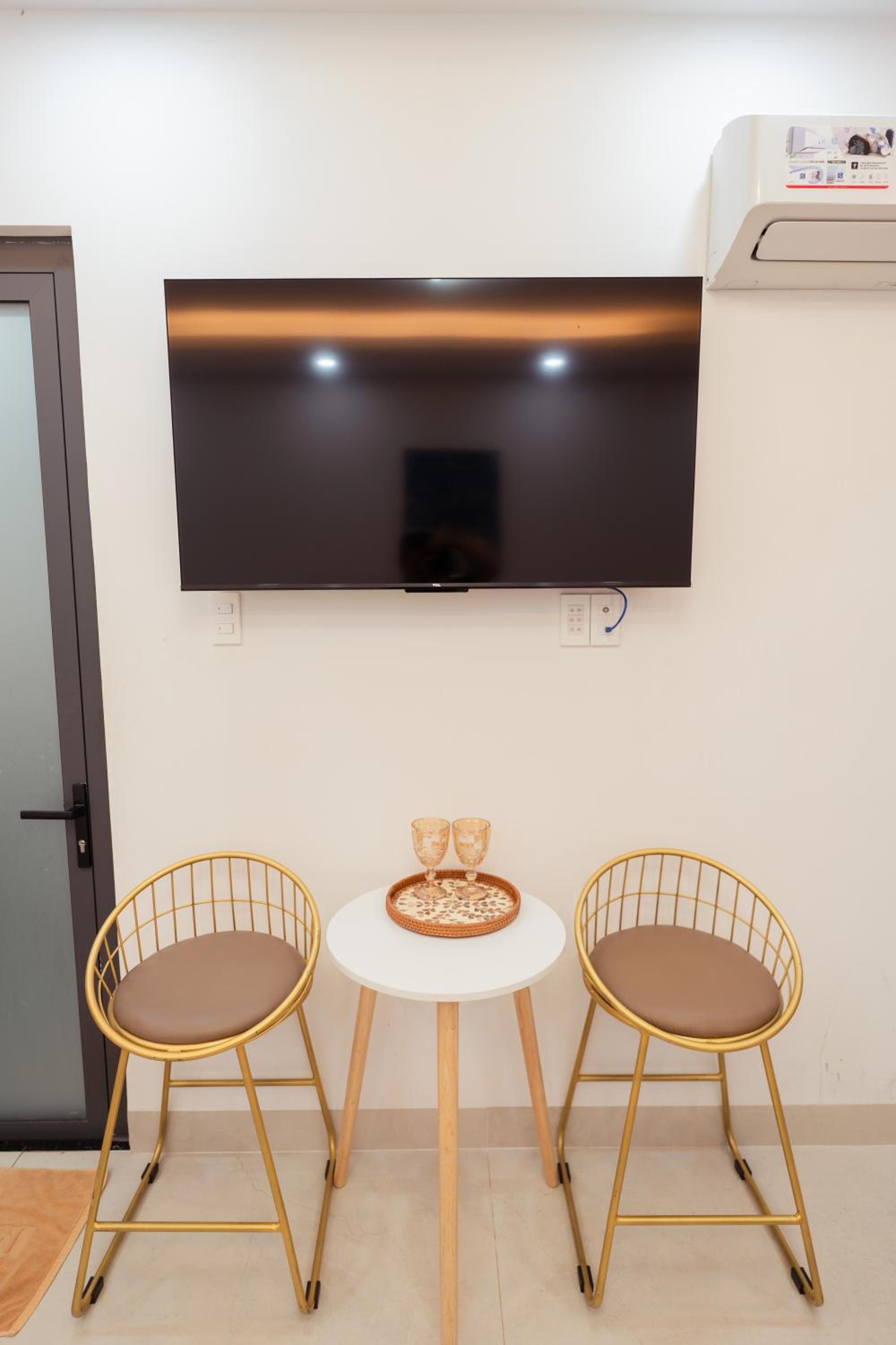 Deluxe Family Room - Photo 11