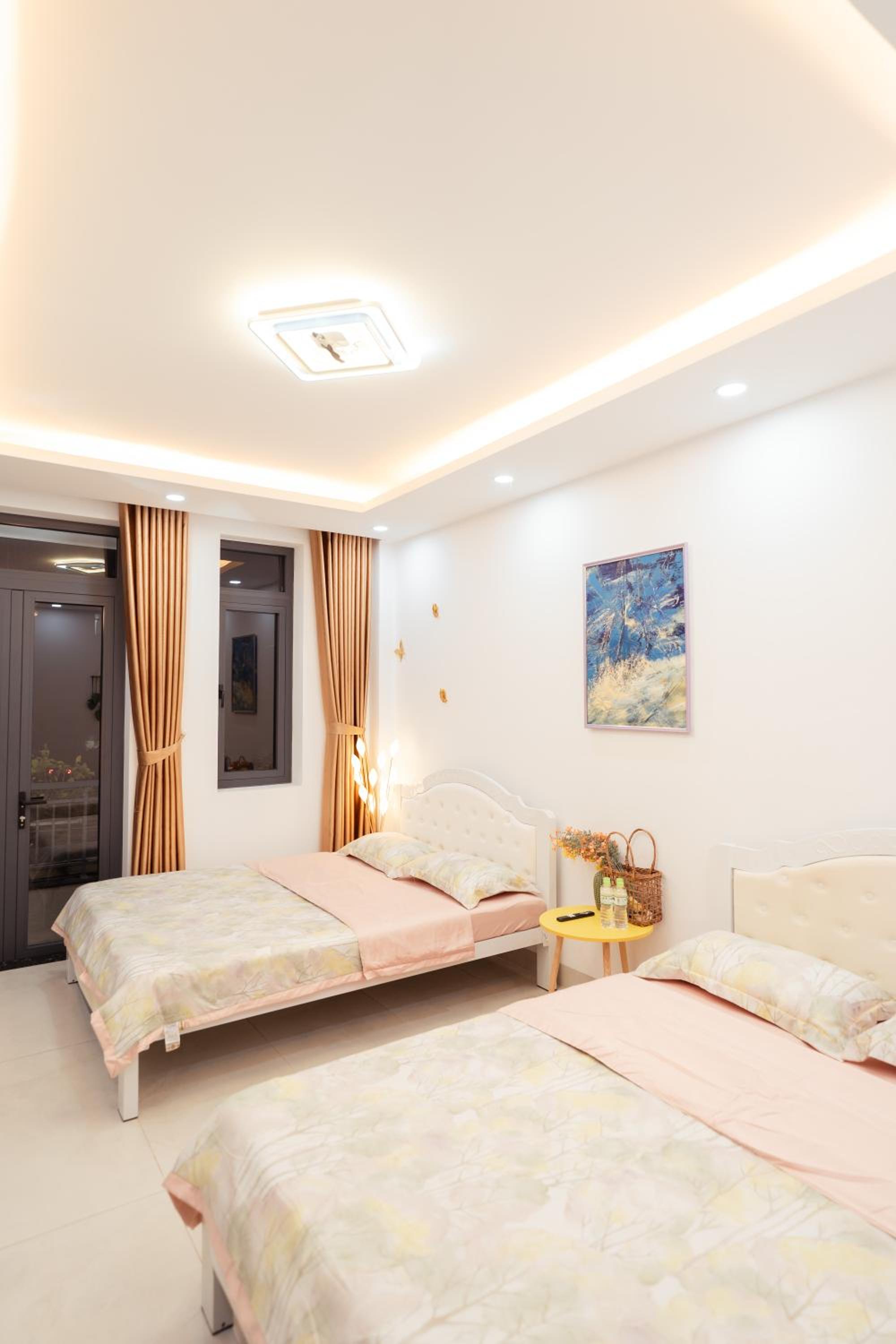 Deluxe Family Room - Photo 10