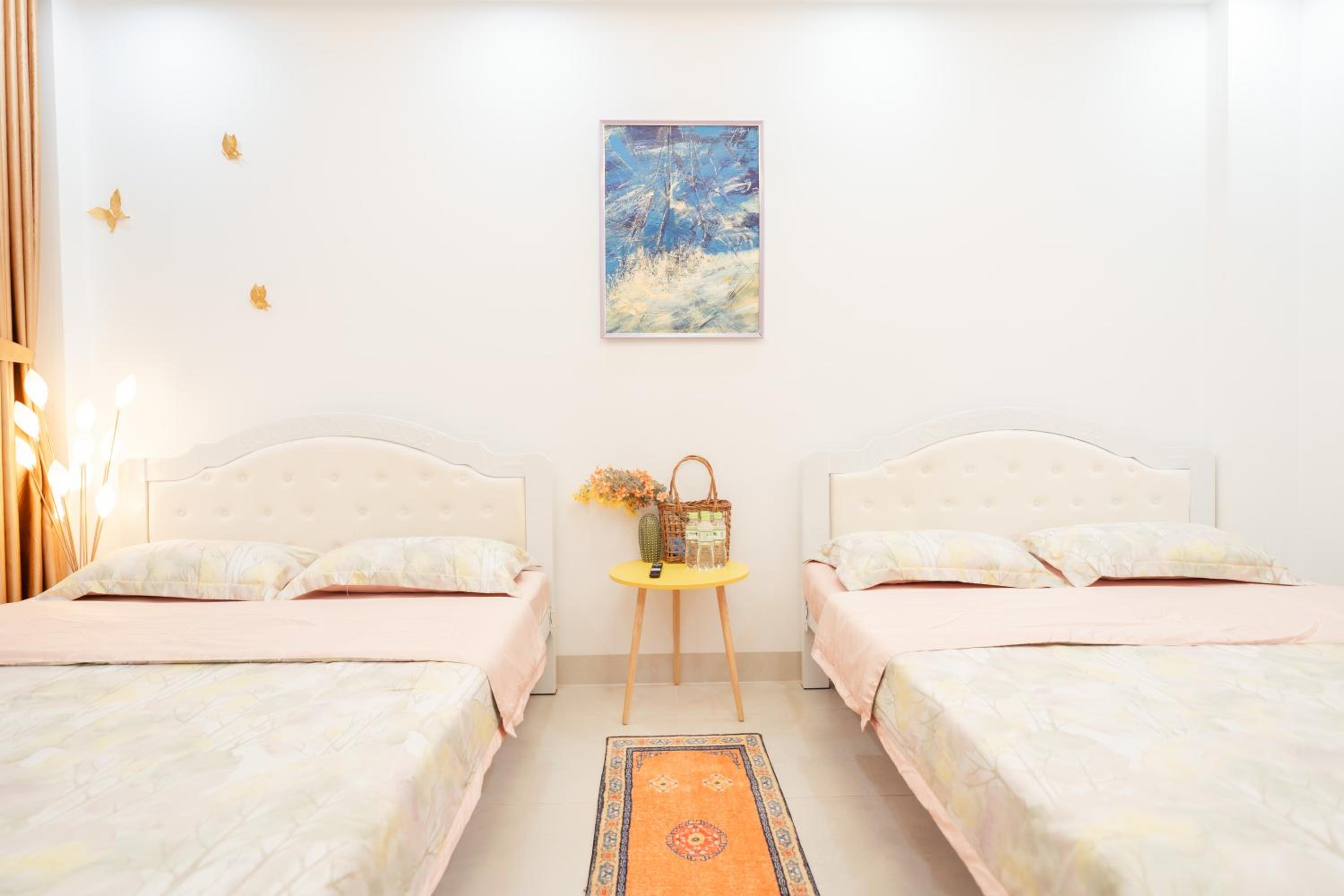 Deluxe Family Room - Photo 12