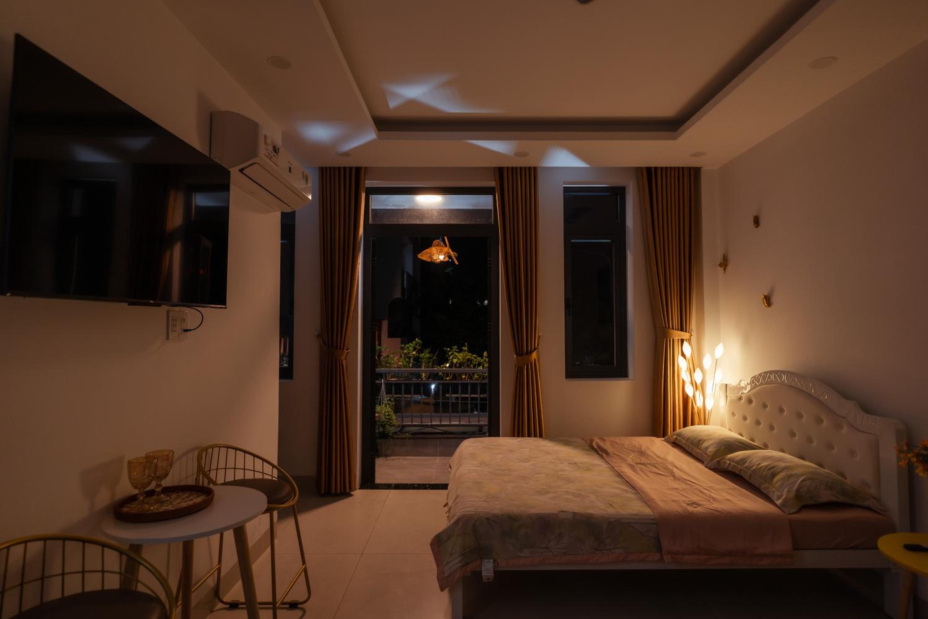 Deluxe Family Room - Photo 21
