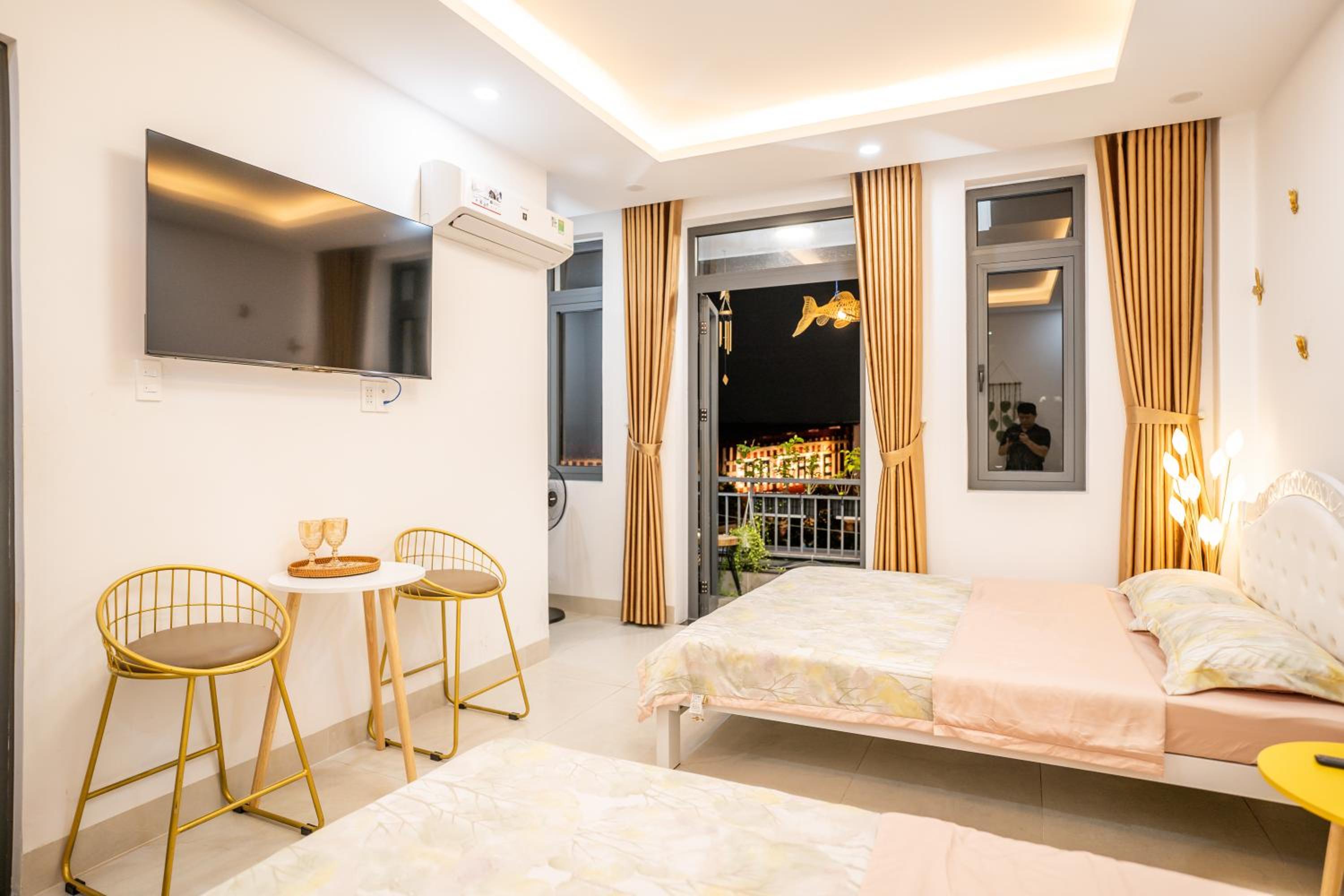 Deluxe Family Room - Photo 22